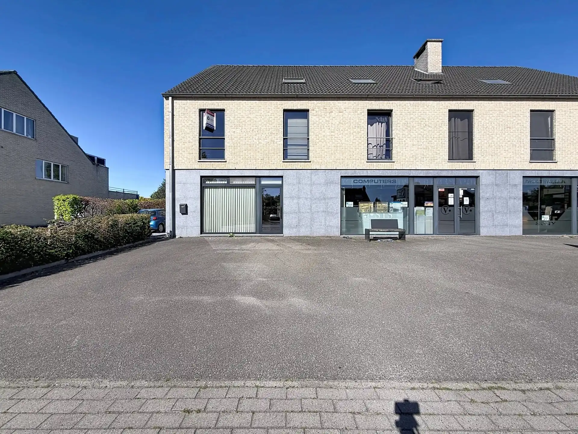 Ruim appartement met 2 slaapkamers, groot terras en staanplaats. foto 19