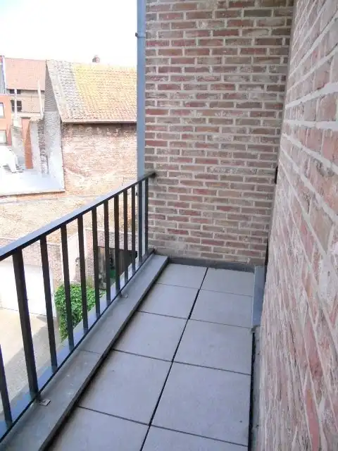 APPARTEMENT TE HUUR MET 1/2 SLPK IN VOLLE CENTRUM DIEST foto 8