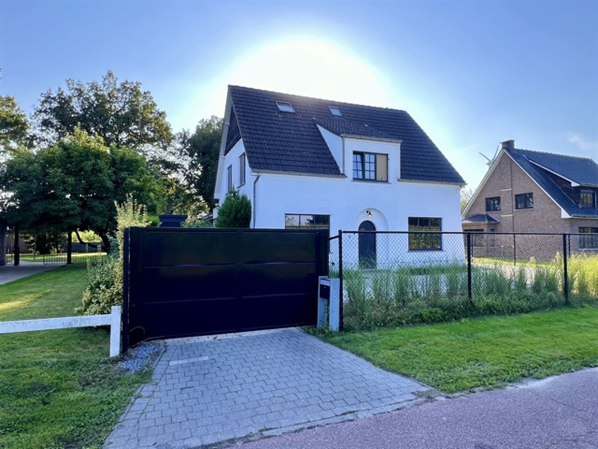 charmante woning foto {{pictureIndex}}