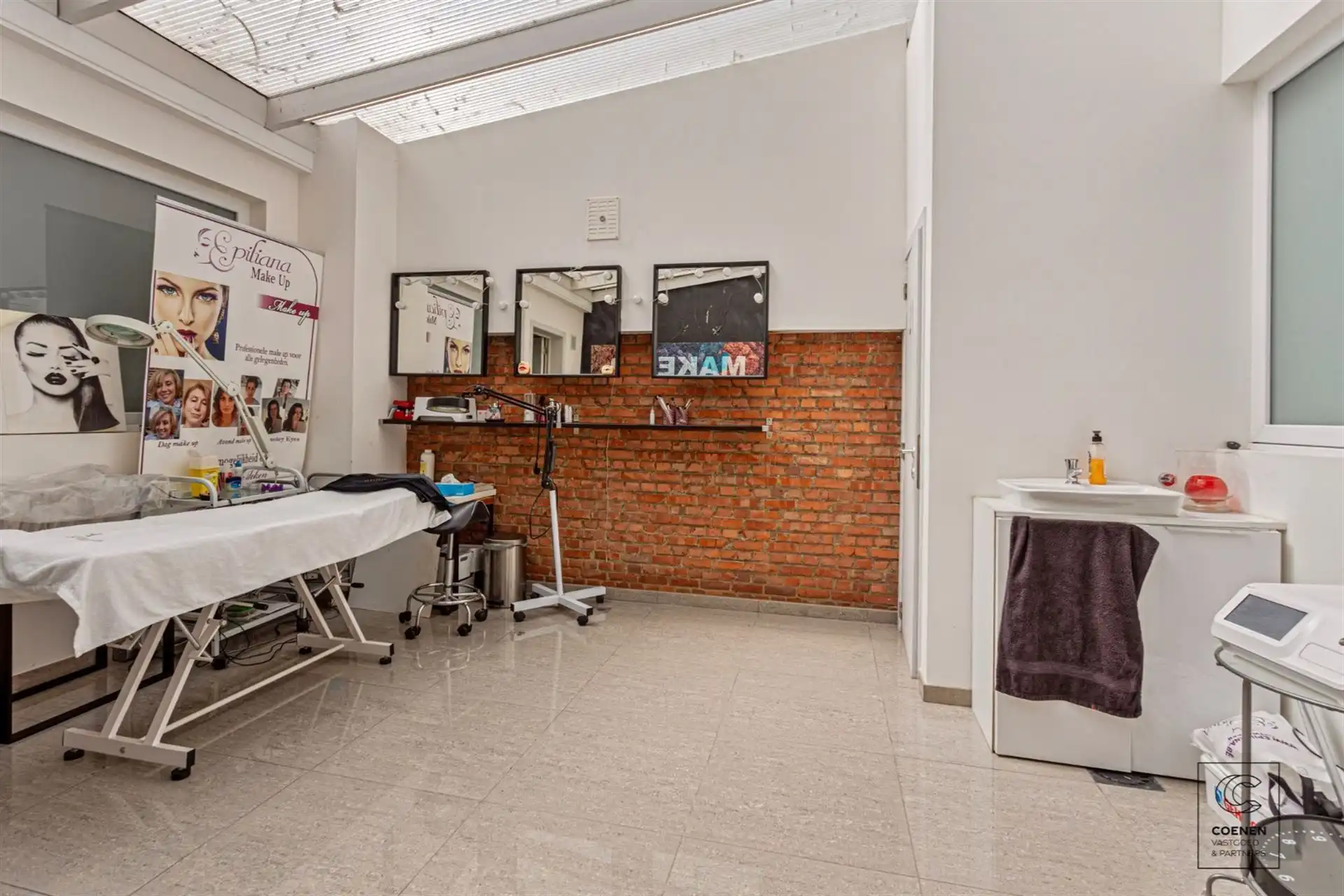 Prachtige handelsruimte met een bruikbare oppervlakte van 355 m² op een SCHITTERENDE locatie te Berchem! foto 15