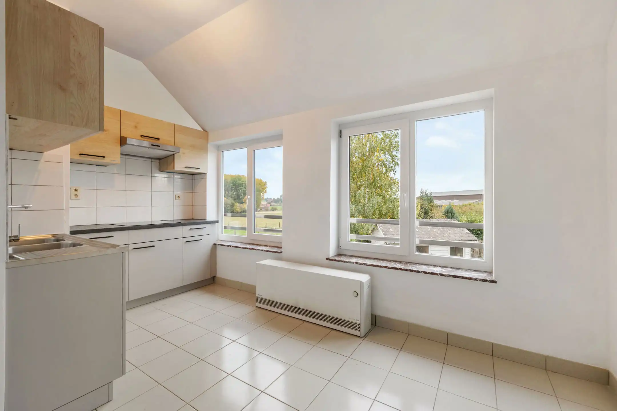 Gunstig gelegen woning 3 slpk met groot atelier/garage 63m² foto 11