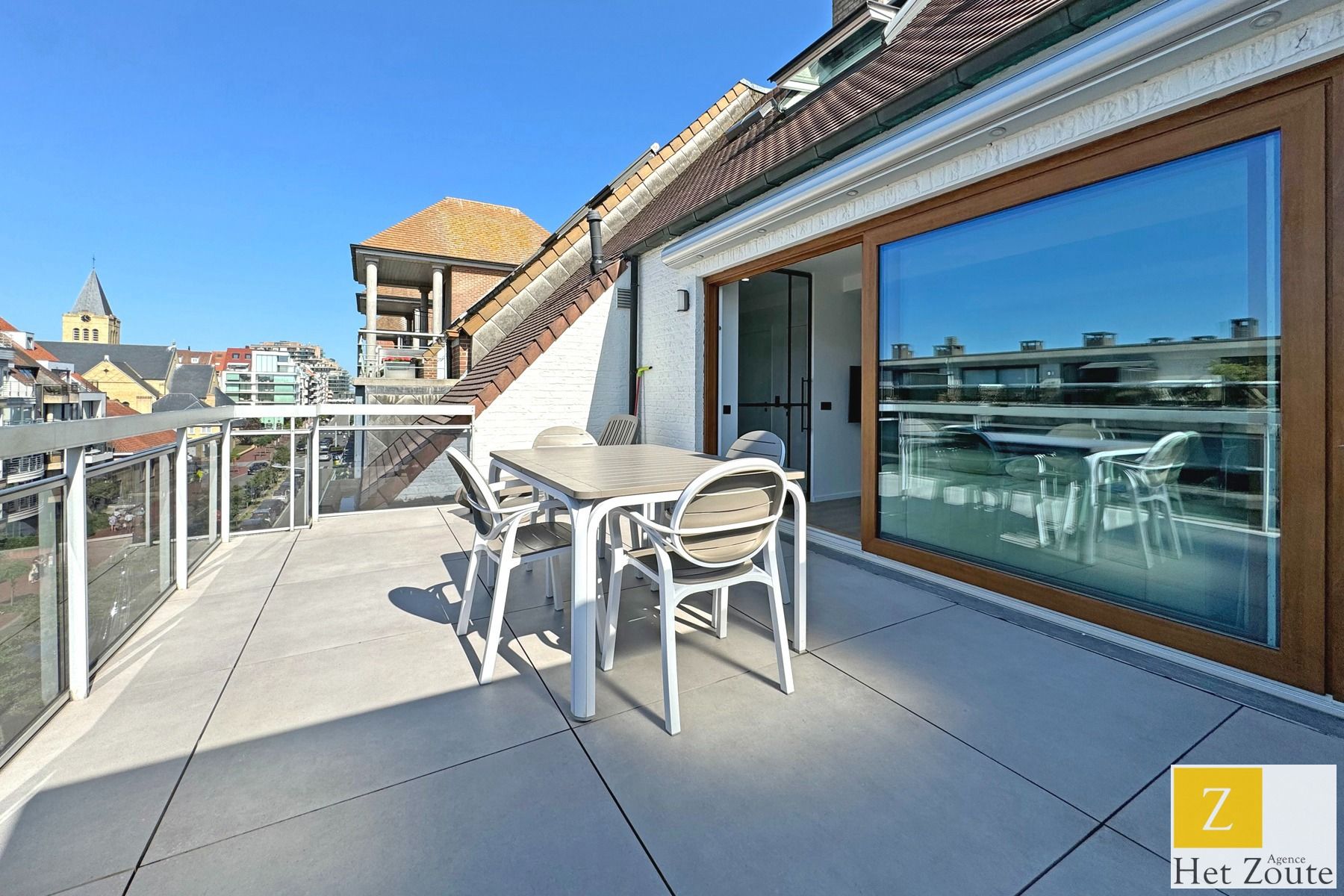 Luxueus duplex penthouse, zonneterras nabij strand te Knokke foto 4