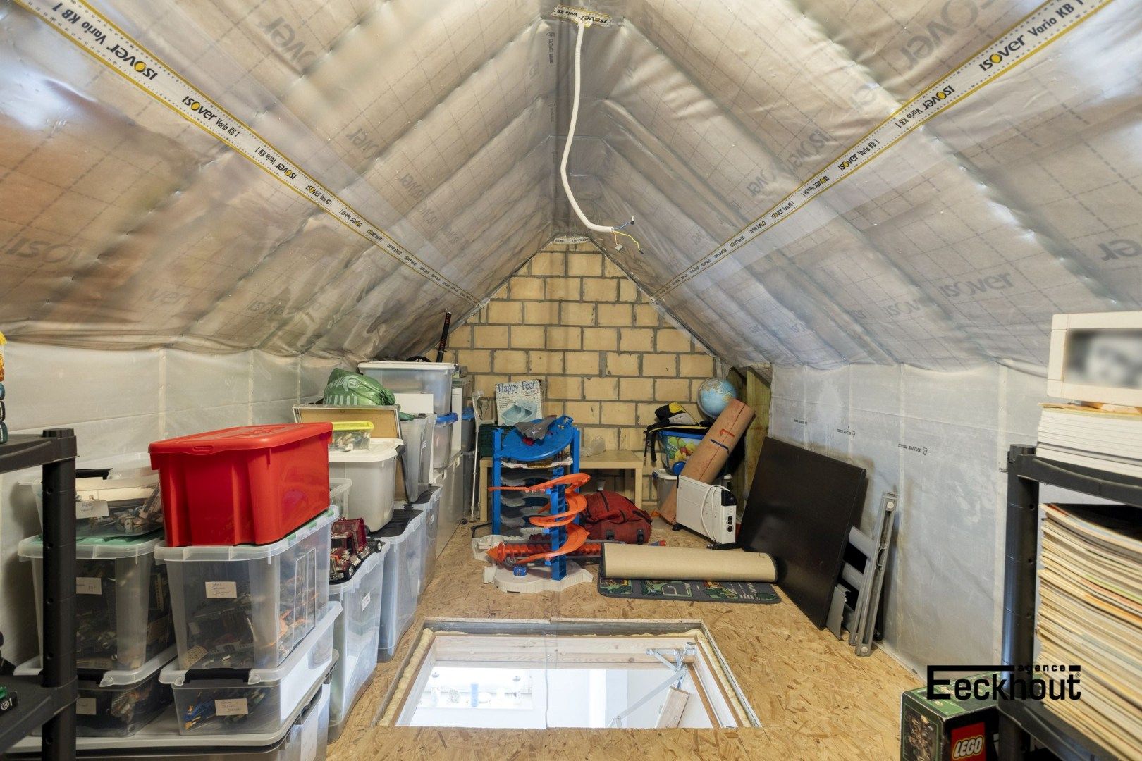 Prachtige halfopen woning met grote tuin en garage in gegeerde wijk 'Baanhof'. foto 26
