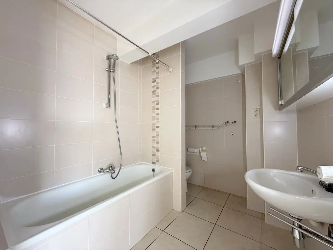 Instapklaar appartement - centrum Oostende foto 10