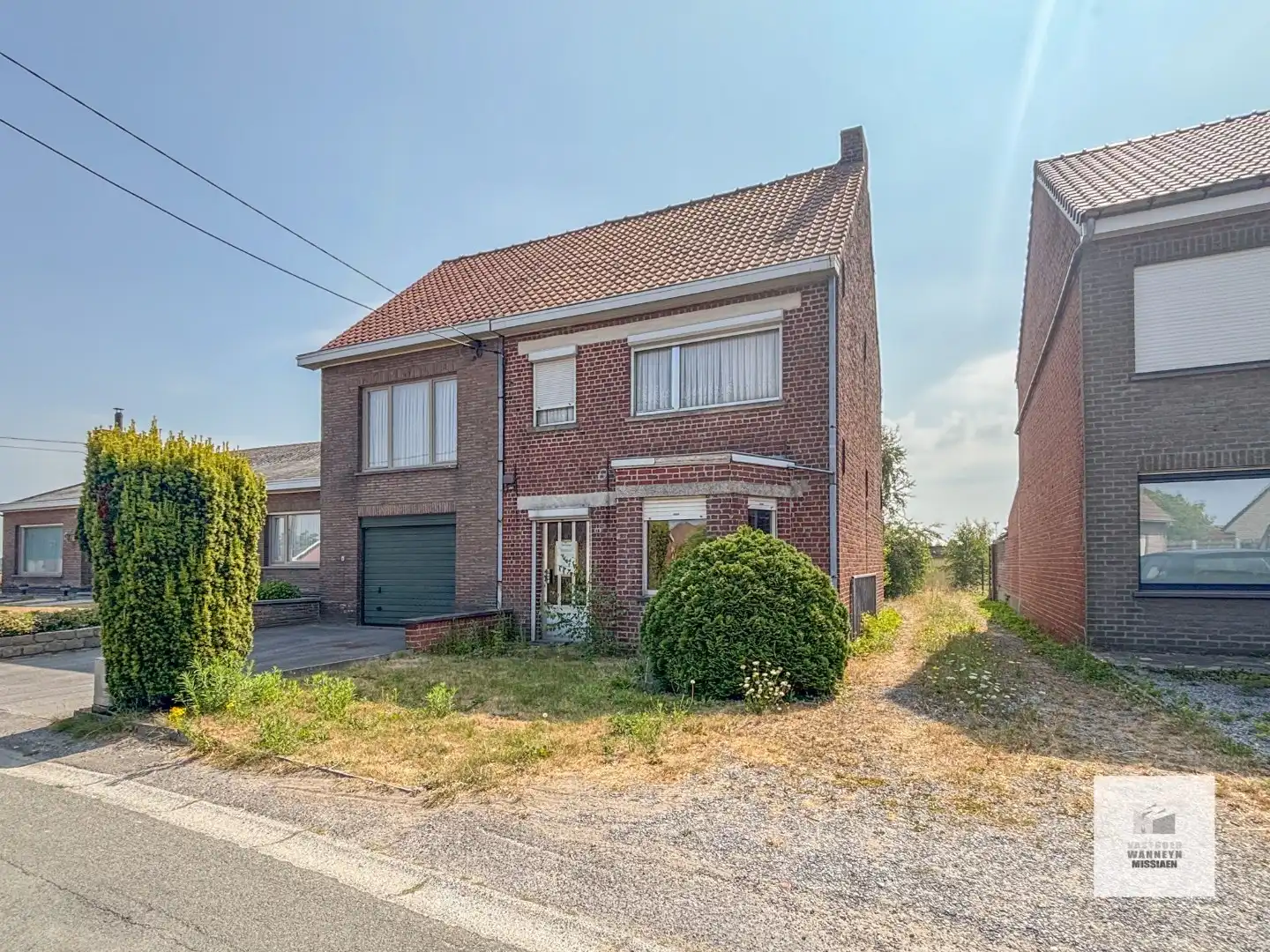 Bouwgrond met af te breken woning op 1100m2 te Zwevezele foto 3