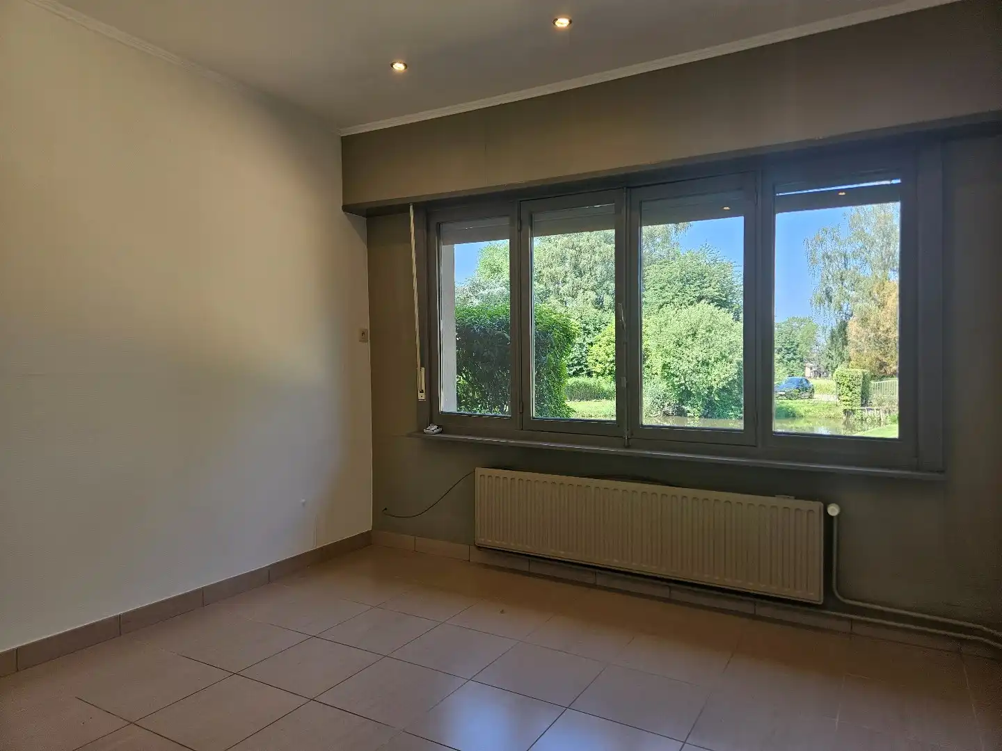Rustig gelegen woning met 3 slaapkamers en prachtige vijvertuin in Geel-Winkelomheide !  foto 11