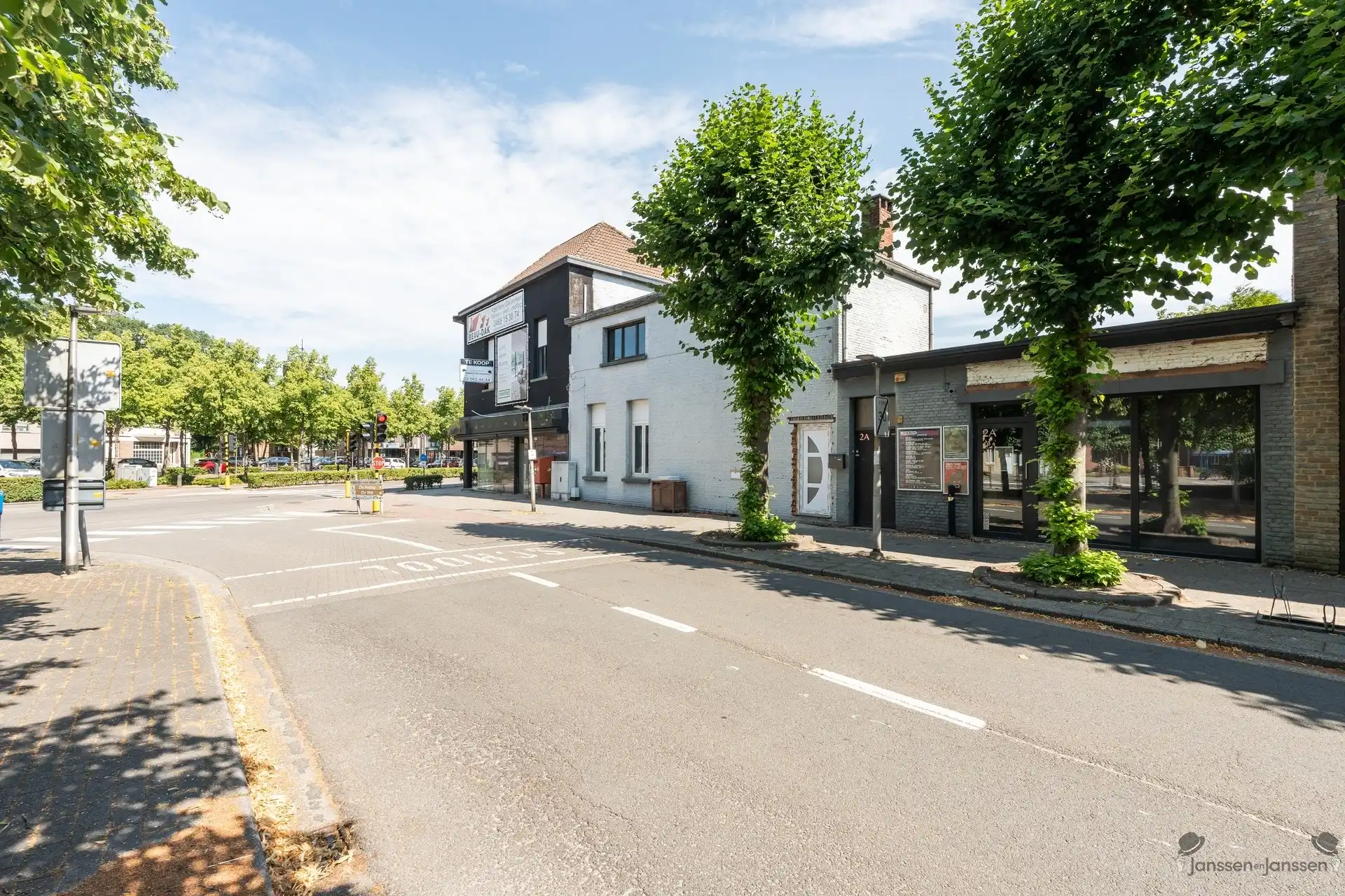 Opbrengsteigendom/projectgrond in het centrum van Maria-ter-Heide (Brasschaat) foto 15