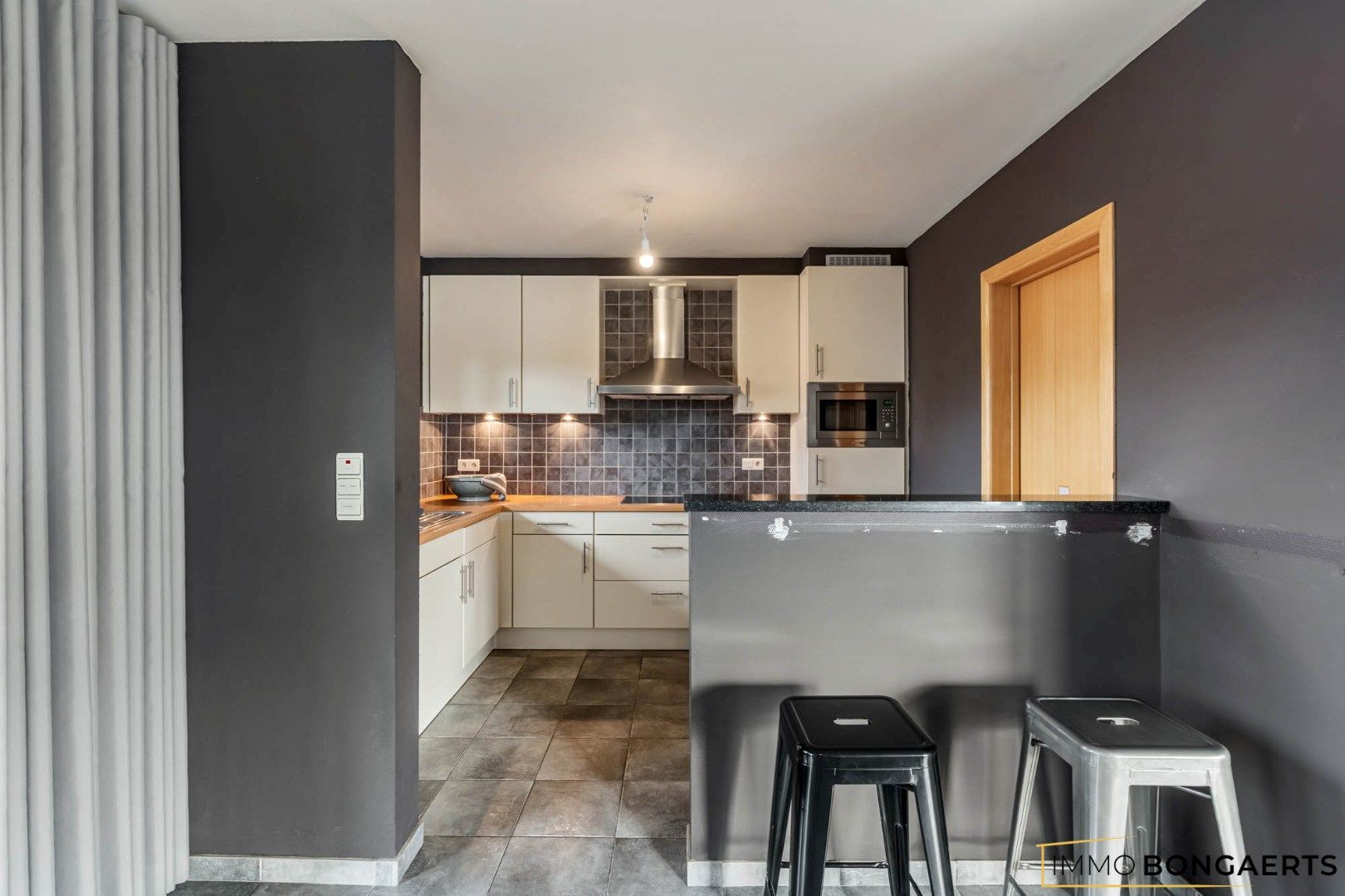 Ruim duplexappartement met 4 slaapkamers foto 10