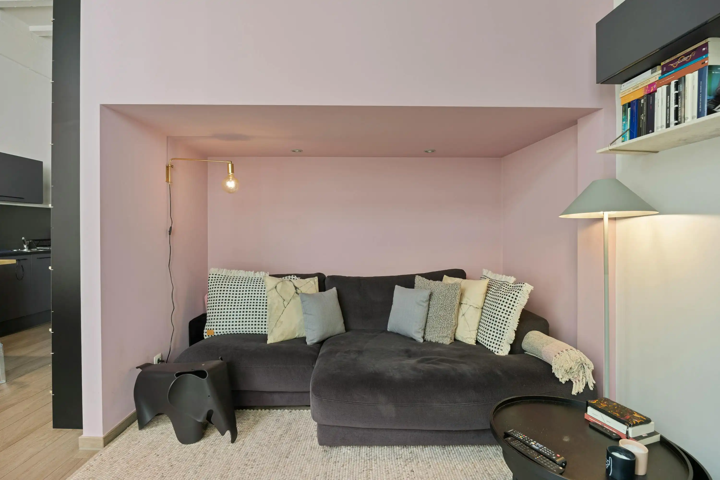 Prachtig 1-kamerappartement aan Sint-Katelijne te koop foto 6
