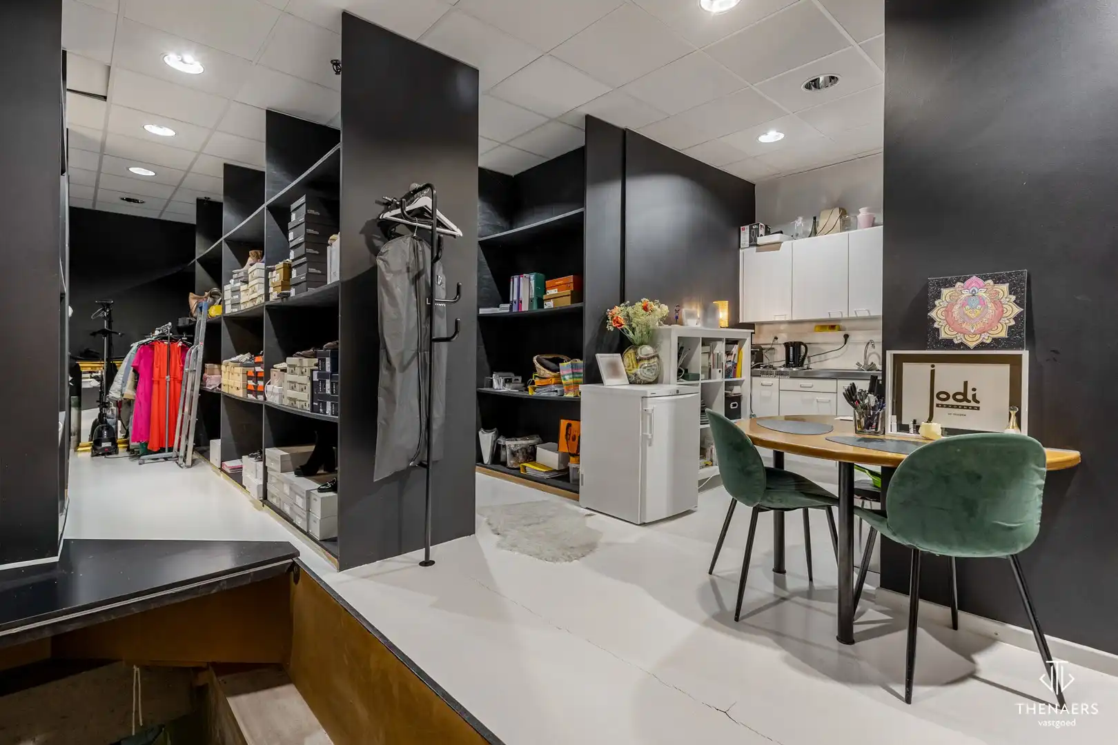 Veelzijdig handelspand van 149 m² in het commerciële hart van Sint-Truiden. foto 15