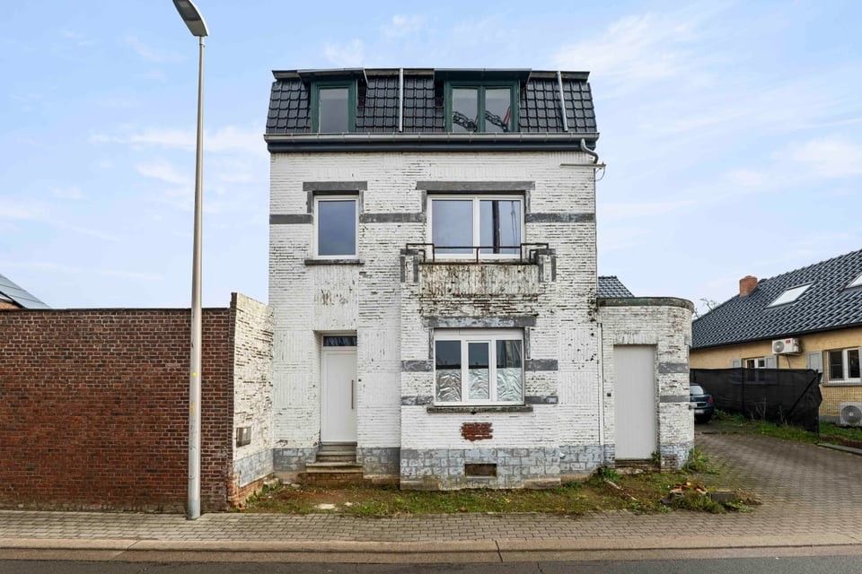 RUIME WONING foto {{pictureIndex}}