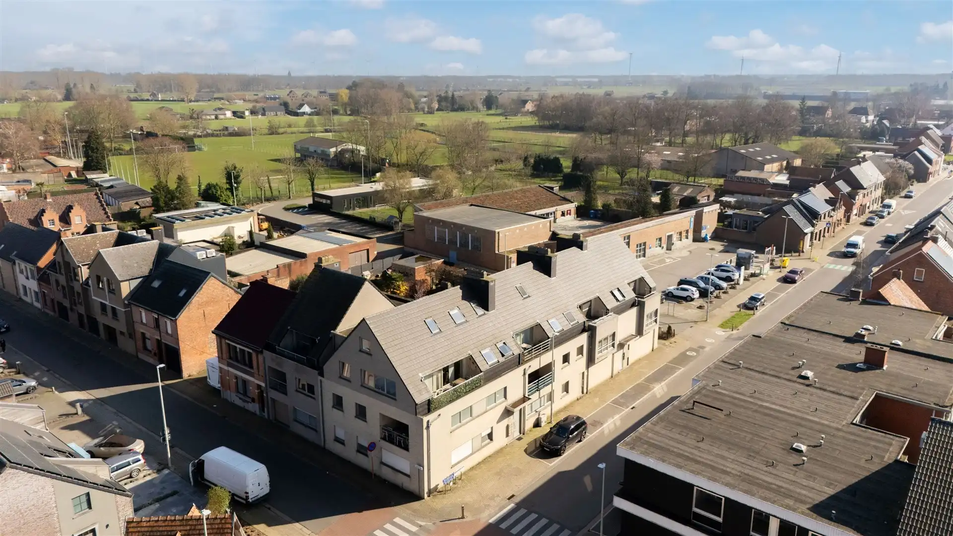 Ruim duplex appartement met 3 slaapkamers & 2 badkamers (128m²) foto 18