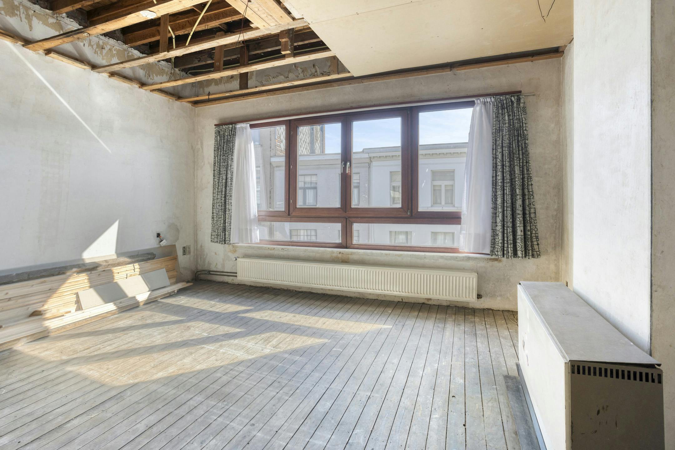 Huis met 4 slaapkamers en magazijn te koop in Borgerhout foto 19