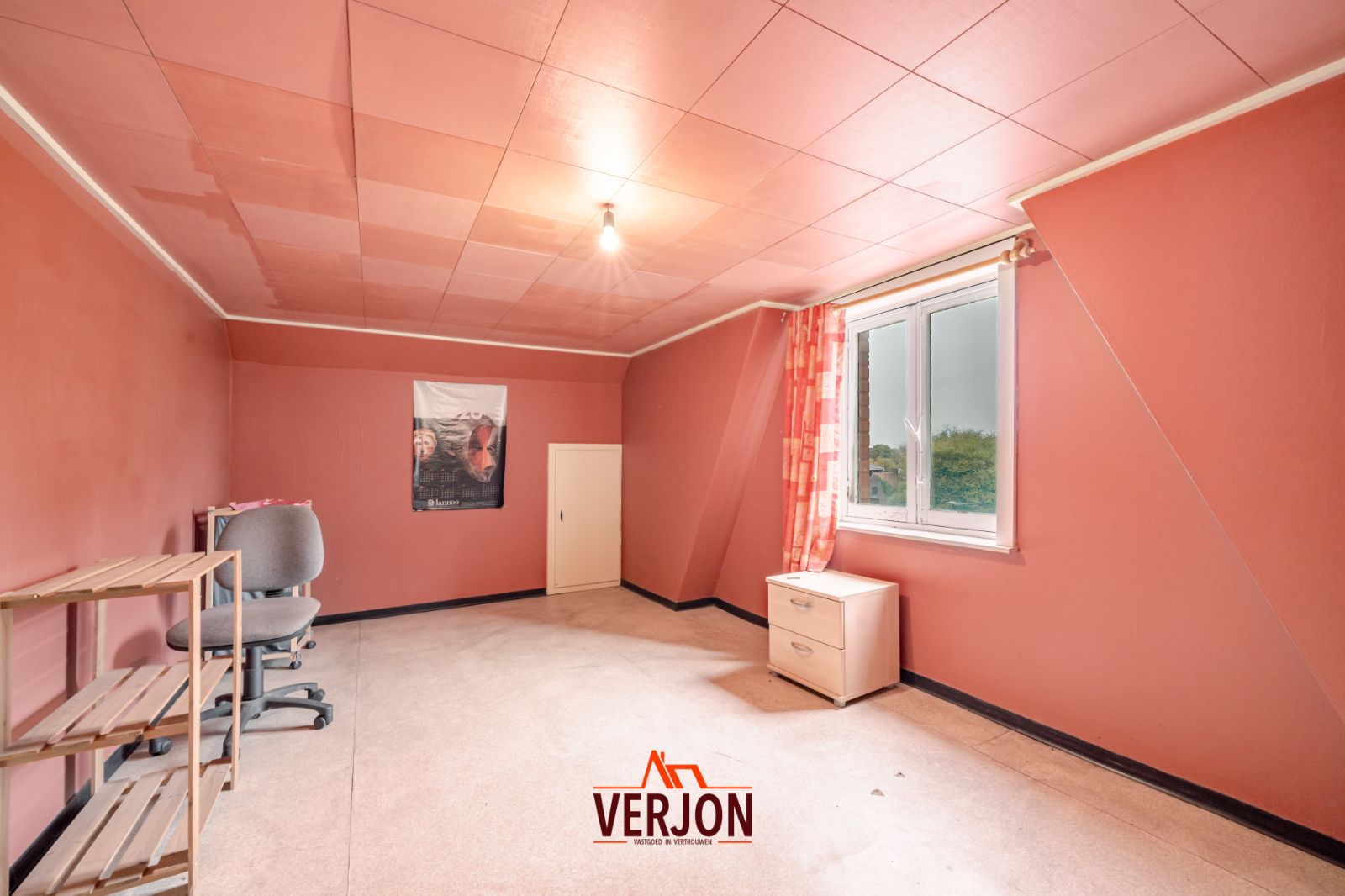 Woning met tuin en garage in het centrum van Ardooie! foto 18