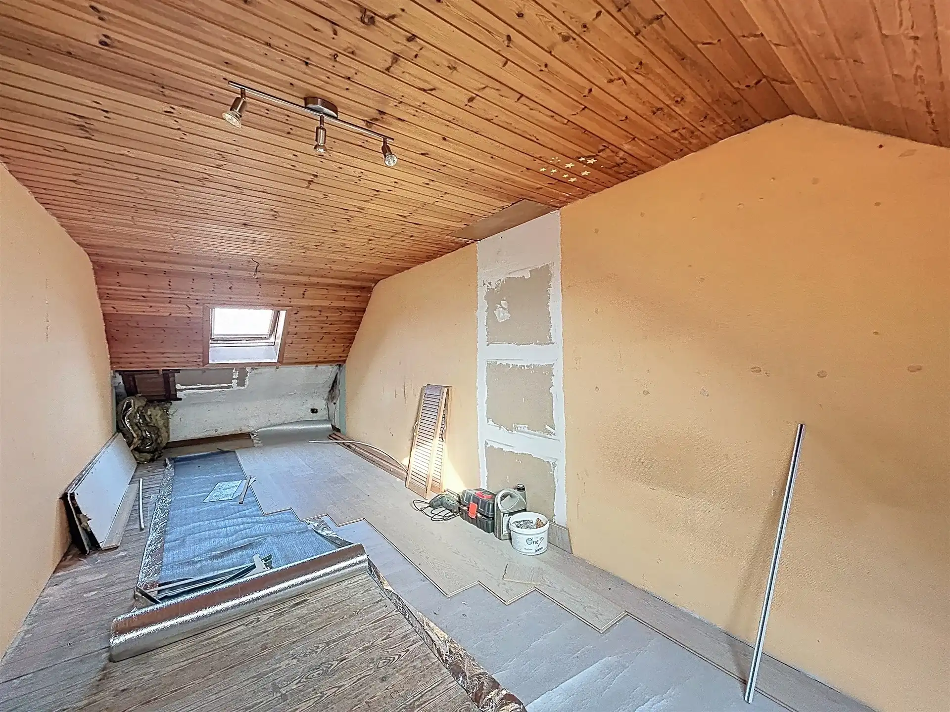 instapklare gezinswoning met 5 slaapkamers en afgesloten tuin op toplocatie foto 14