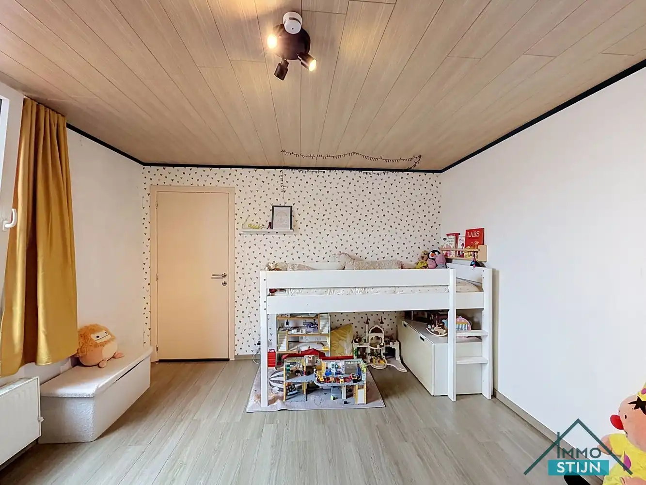 Instapklare woning met werkplaats foto 12