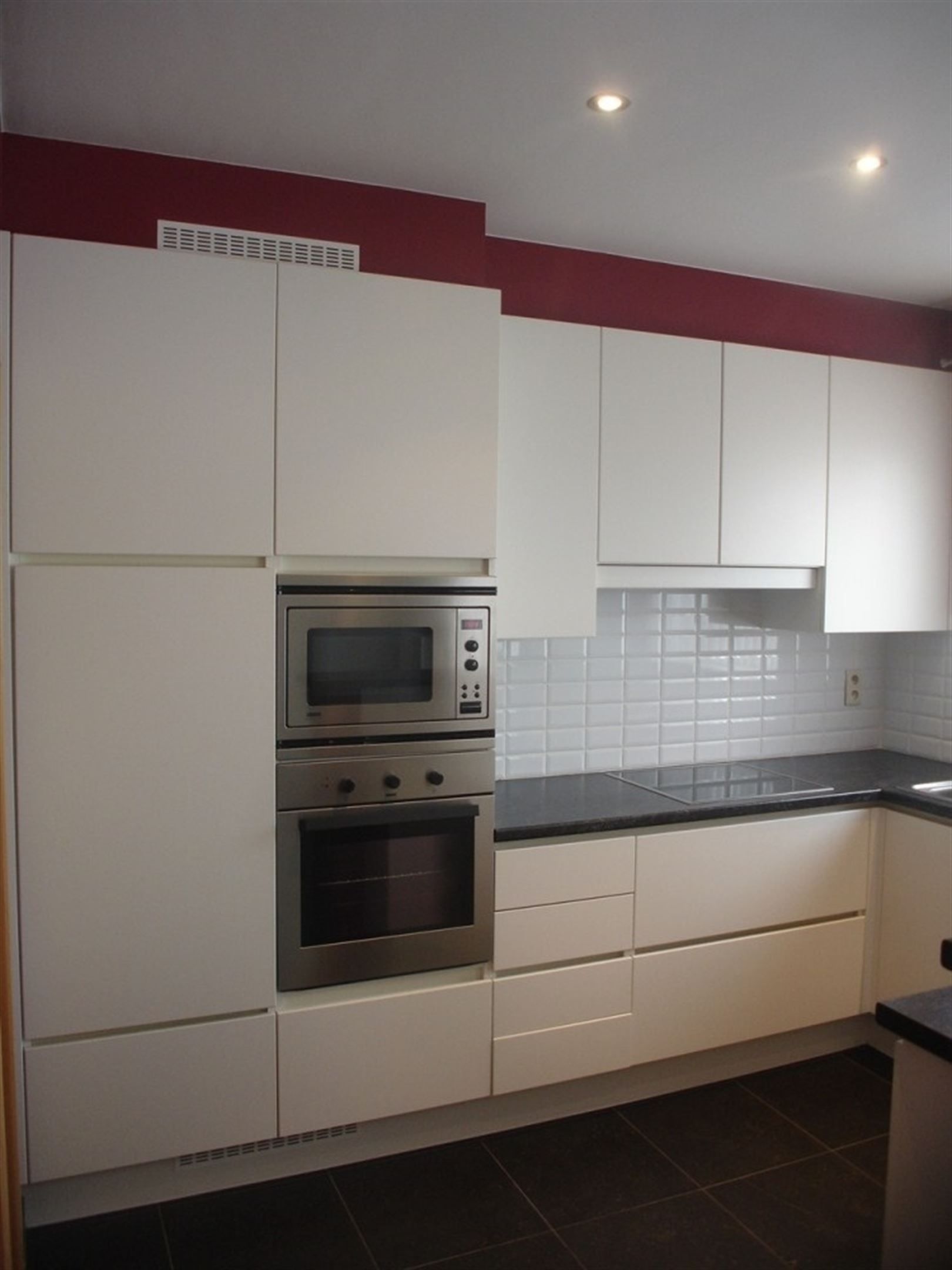 Mooi appartement met 2 slpk's in centrum Sint-Truiden, vlakbij station. foto 5
