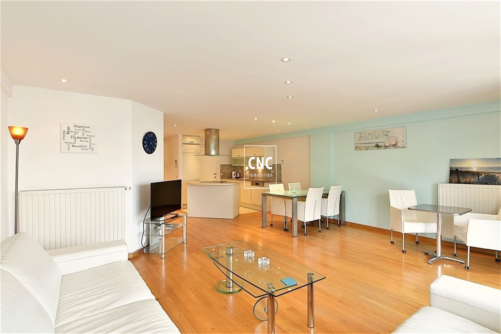 Gemeubeld en instapklaar appartement op topligging in Knokke foto 4