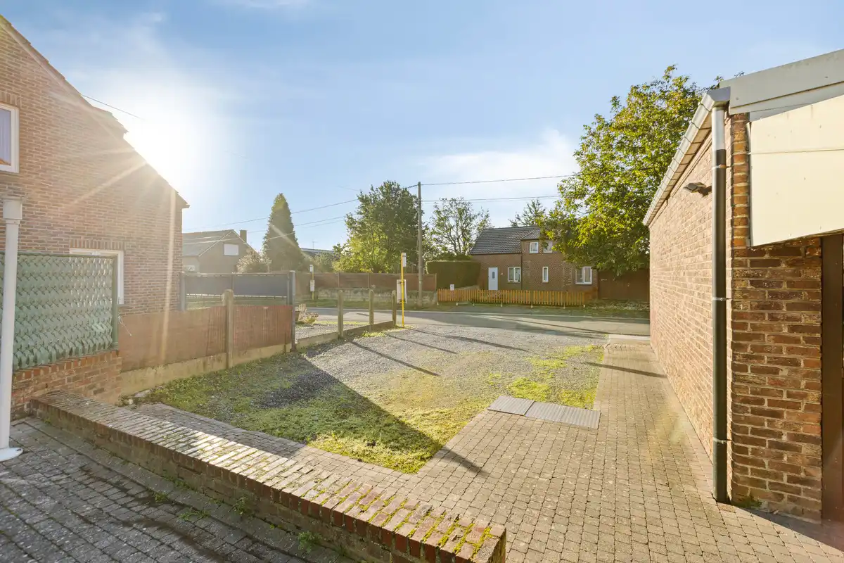 Ruime halfopen woning met tal van mogelijkheden  foto 22