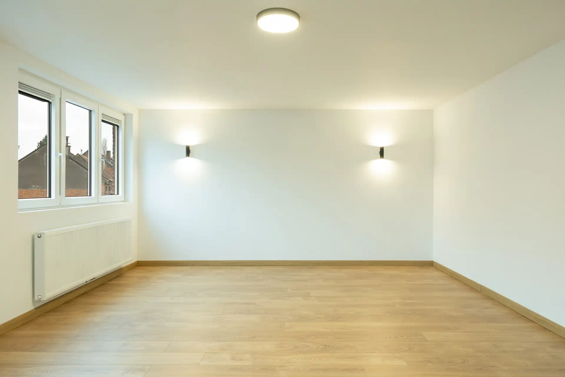 Gerenoveerd 2-slpk app. met groot terras. foto 3