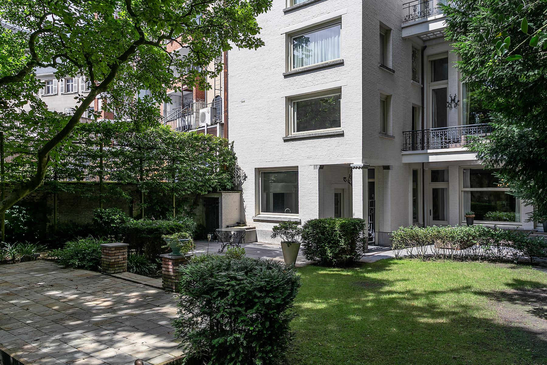 ANTWERPEN-STADSPARK - Historisch stadspaleis met omvangrijke en rustige tuin foto 55