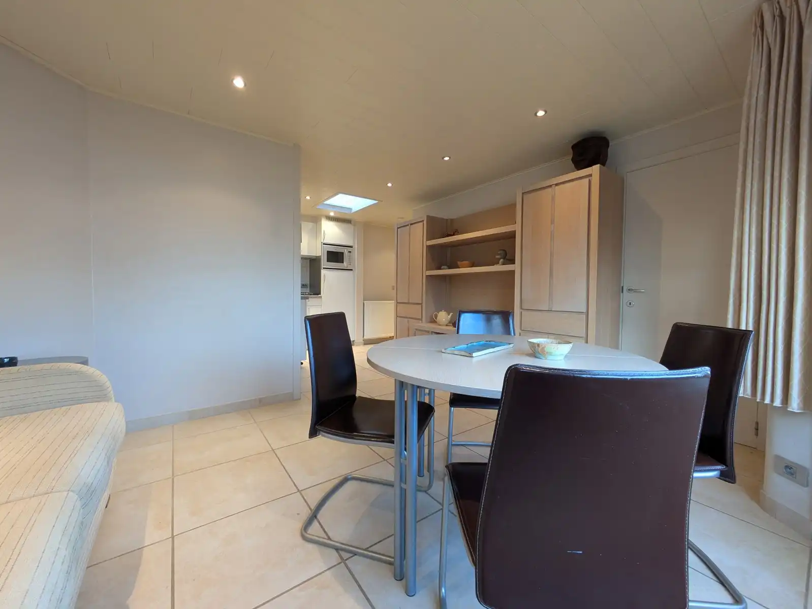 Appartement te koop foto {{pictureIndex}}