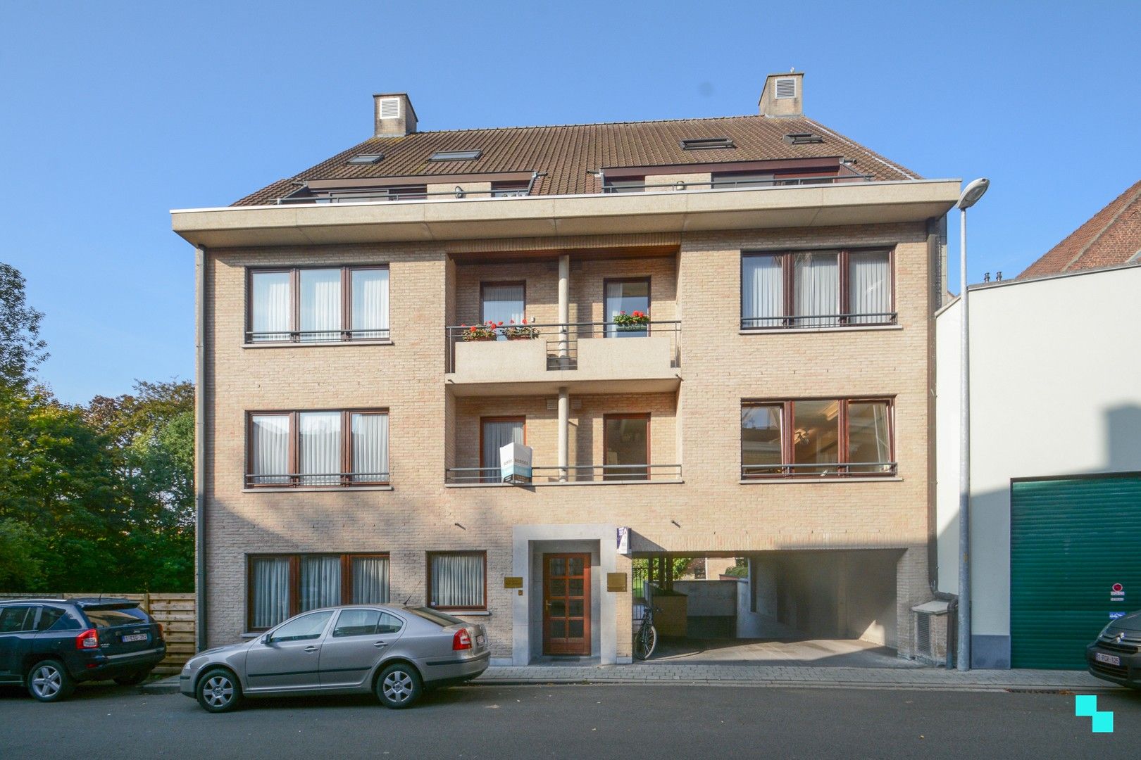 Centraal gelegen instapklaar appartement met groenzicht te Izegem foto {{pictureIndex}}