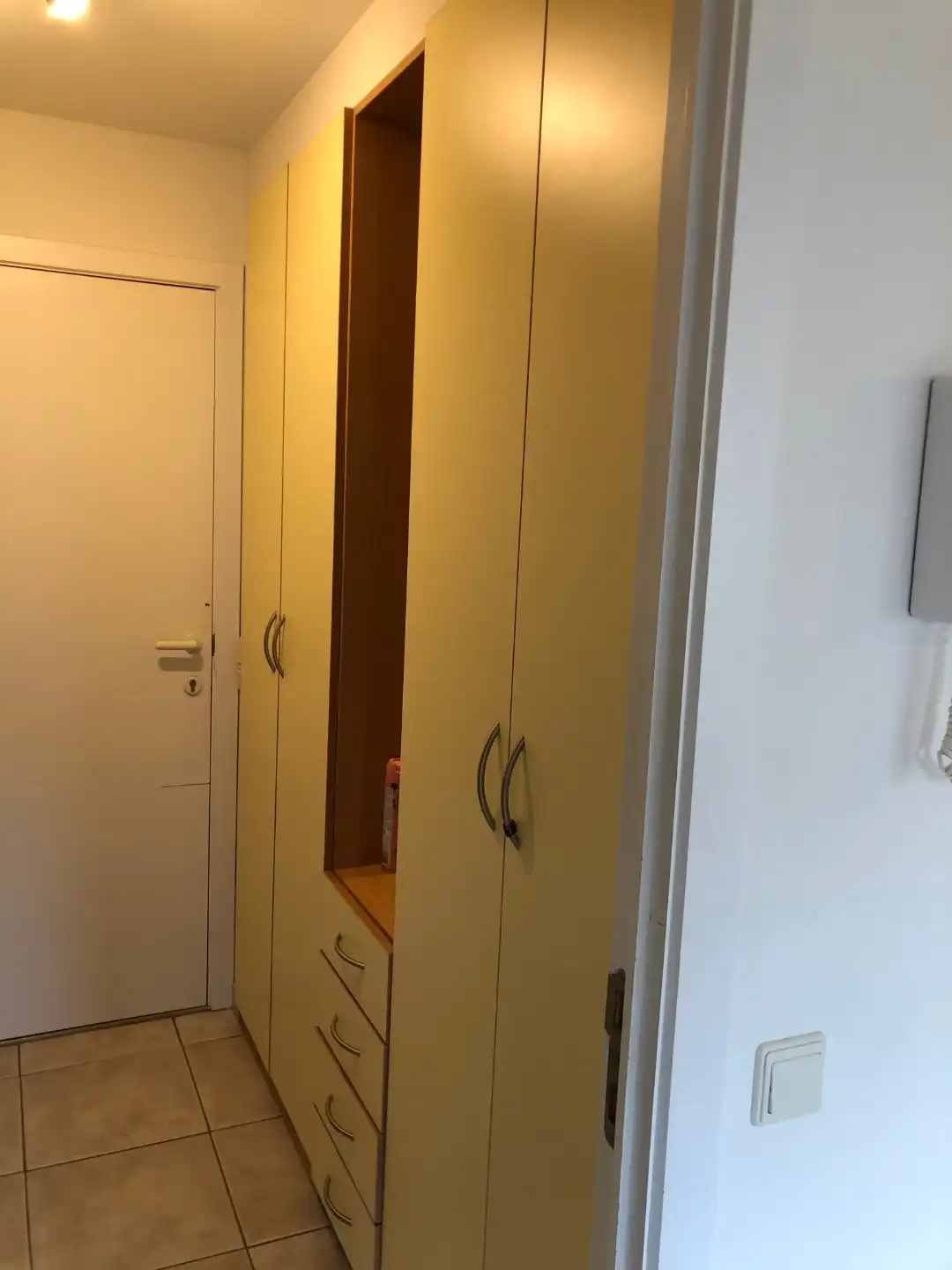 Ruime  ZUIDgerichte studio met slaaphoek en zonneterras in residentie Koksijde Promenade aan Ster der Zee. foto 10