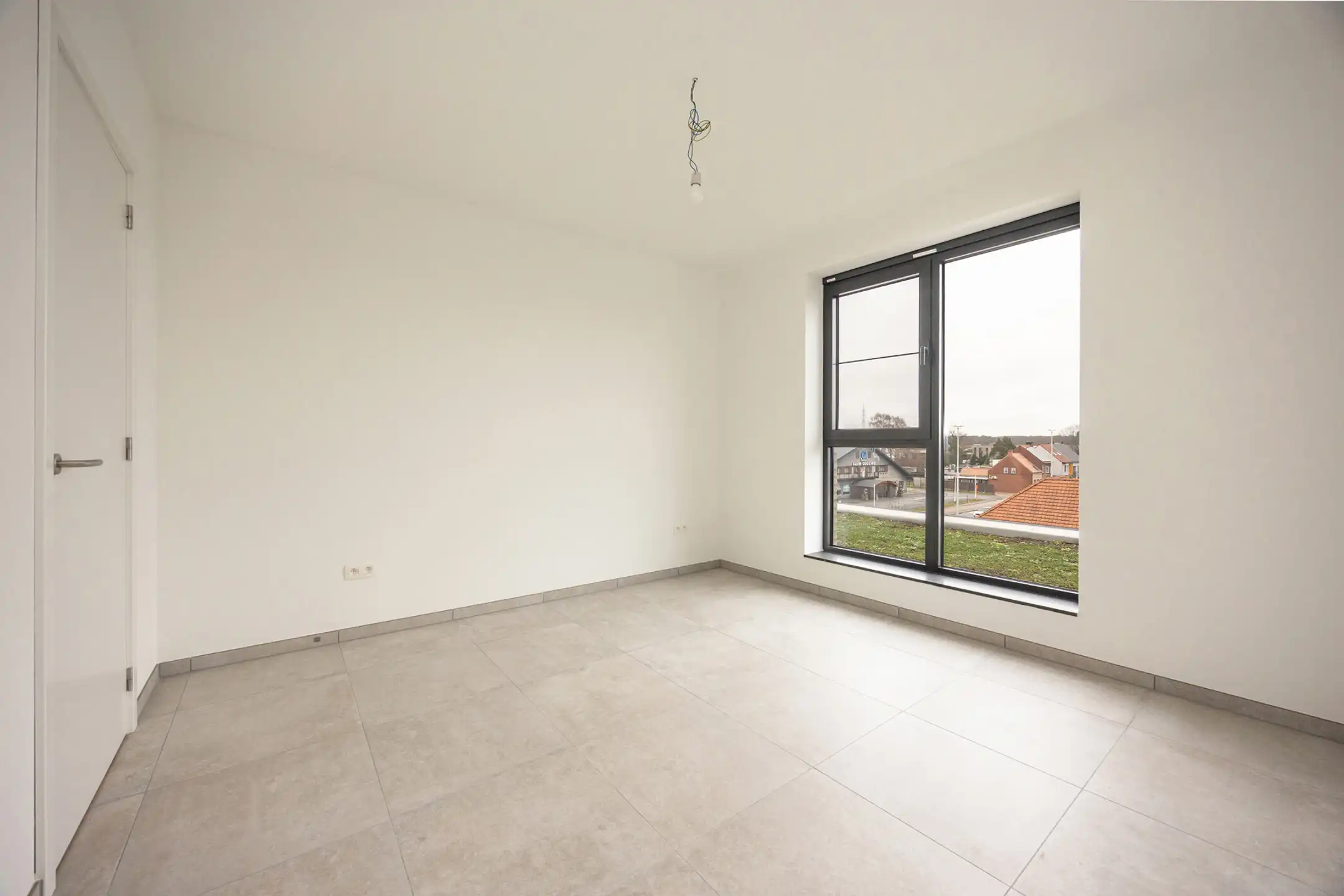 Nieuwbouw penthouse met 1 slaapkamer en terras foto 8