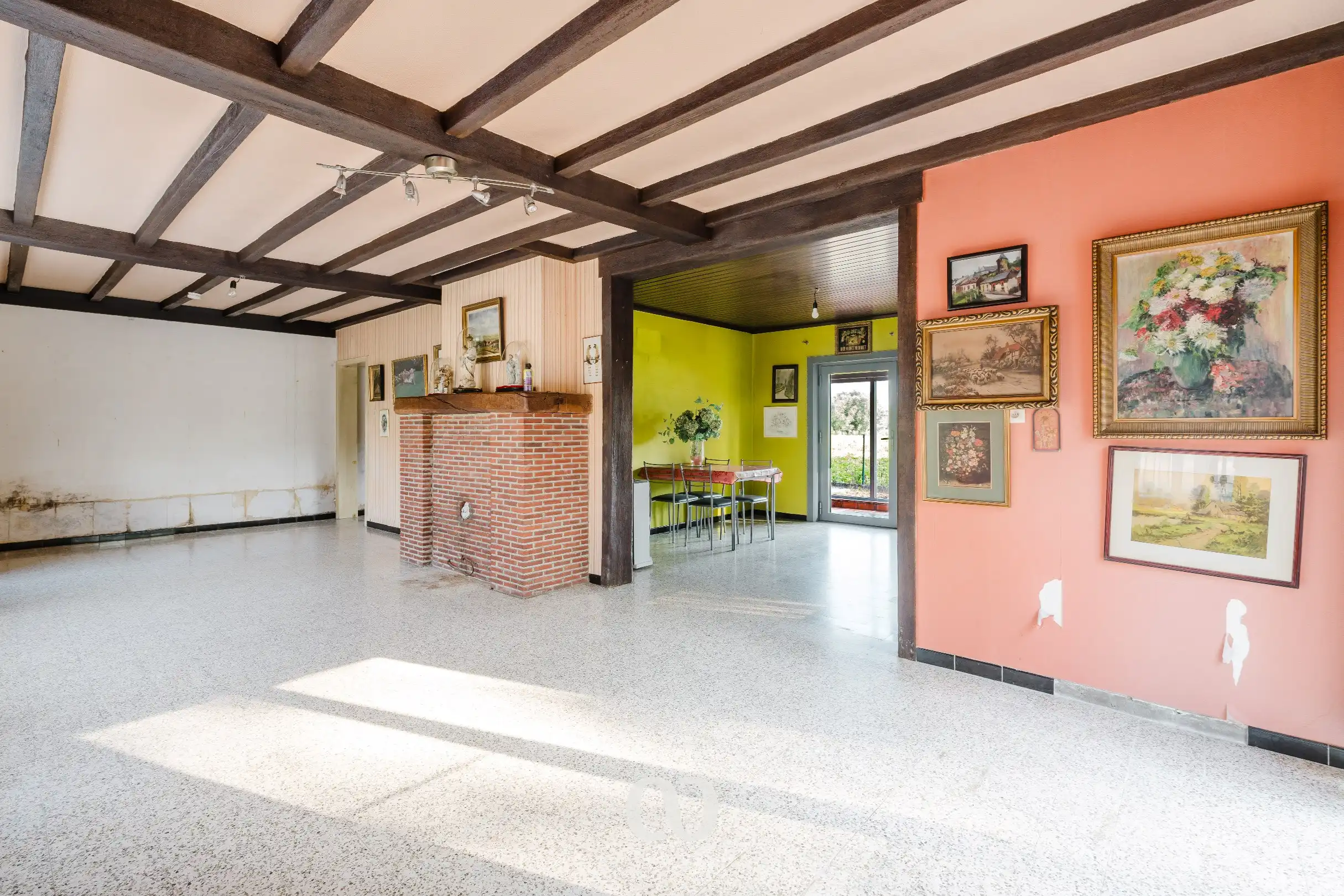 Renovatiewoning met prachtig uitzicht over agrarisch gebied foto 6