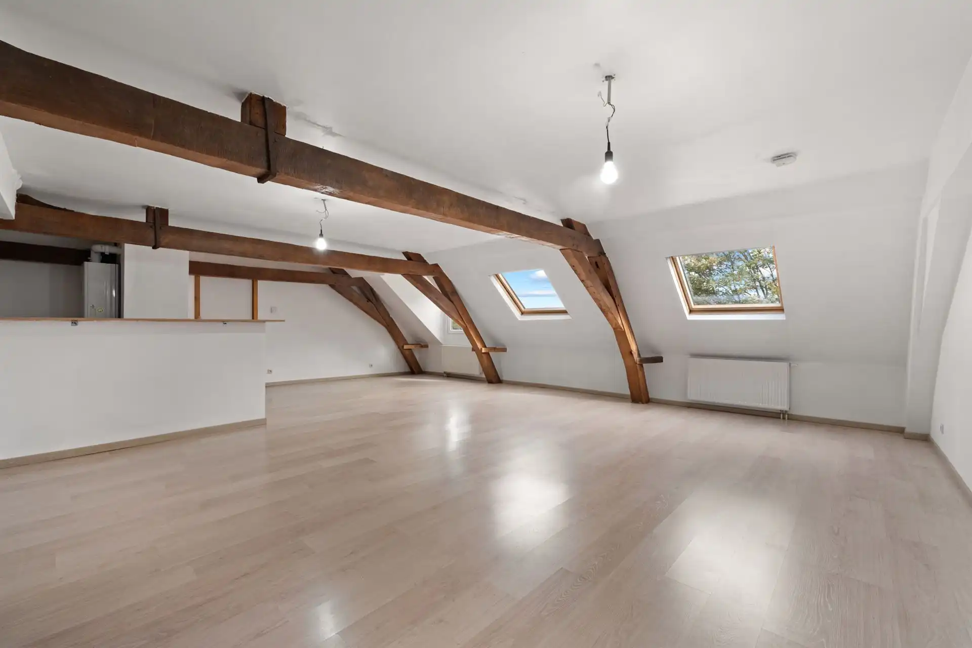 Ruim appartement met 3 slk van 164 m² met kelder foto 4
