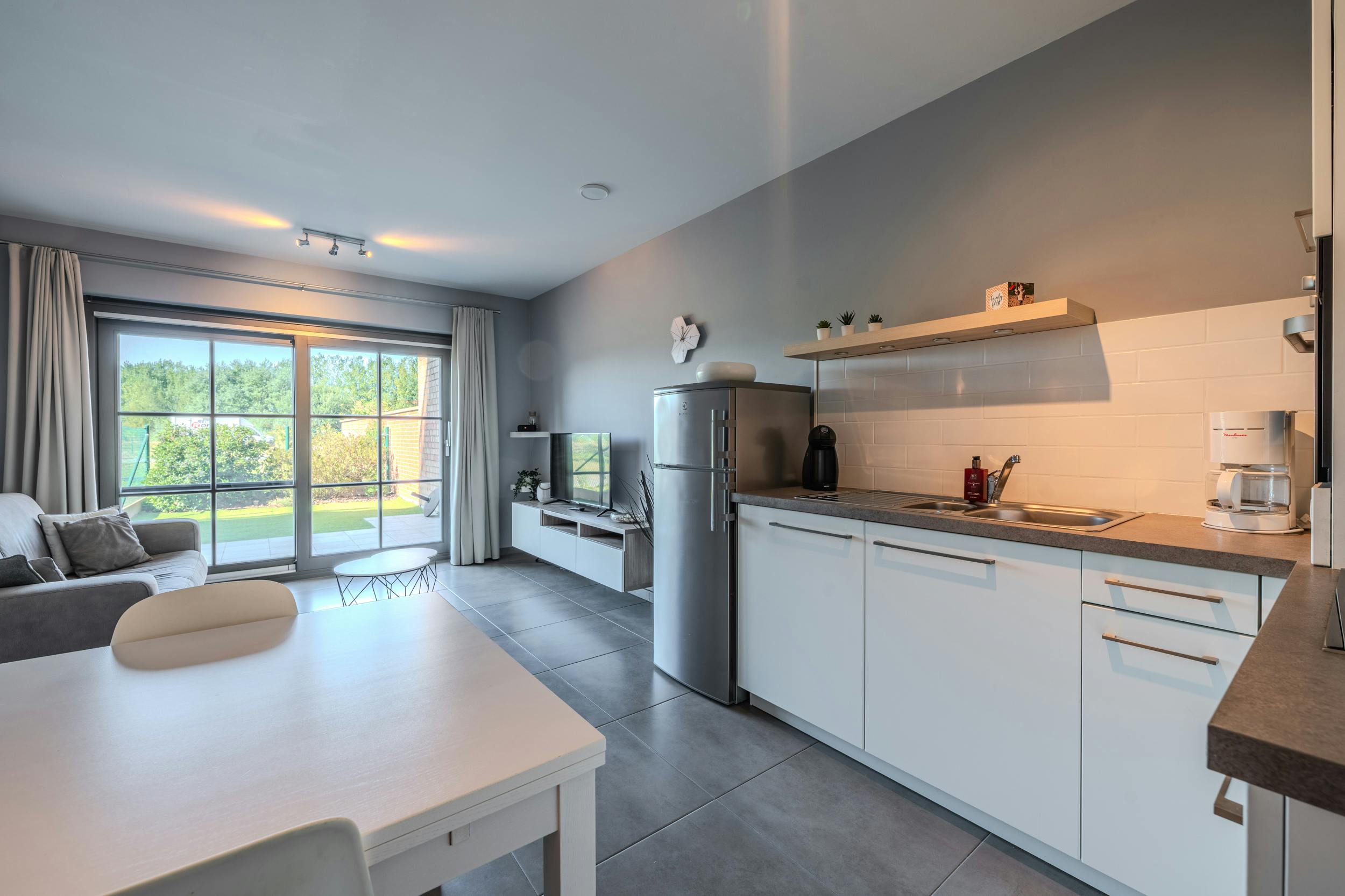Instapklaar gelijkvloersappartement met zongerichte tuin! foto 5