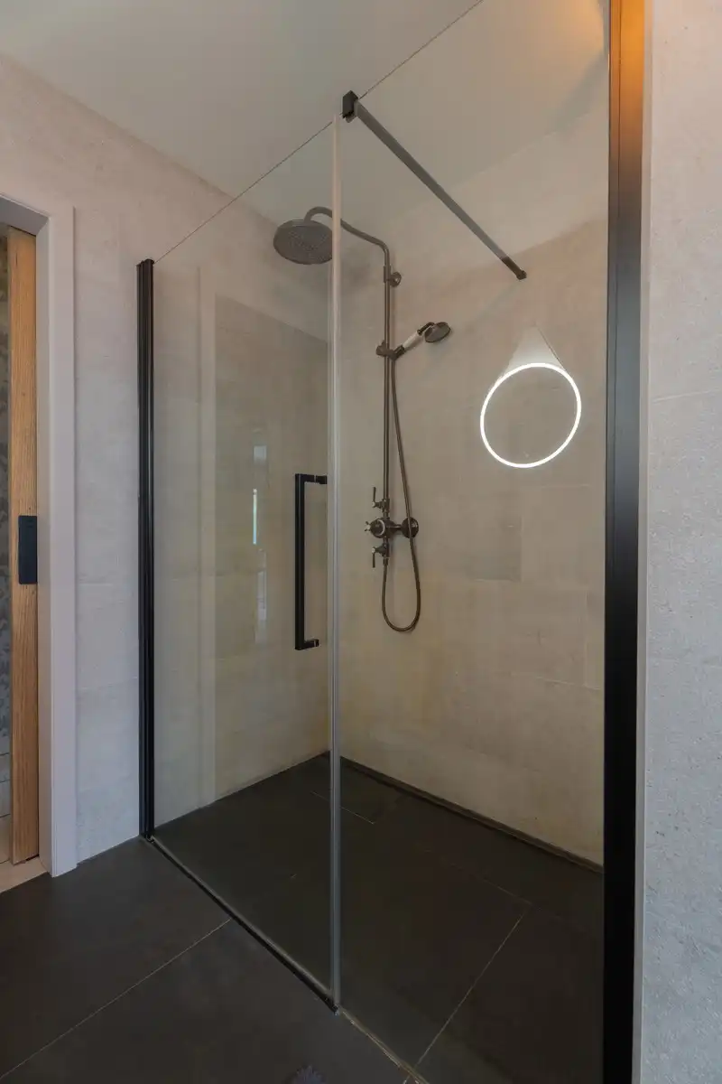 Ruime gezinswoning met 5 slaapkamers. foto 11