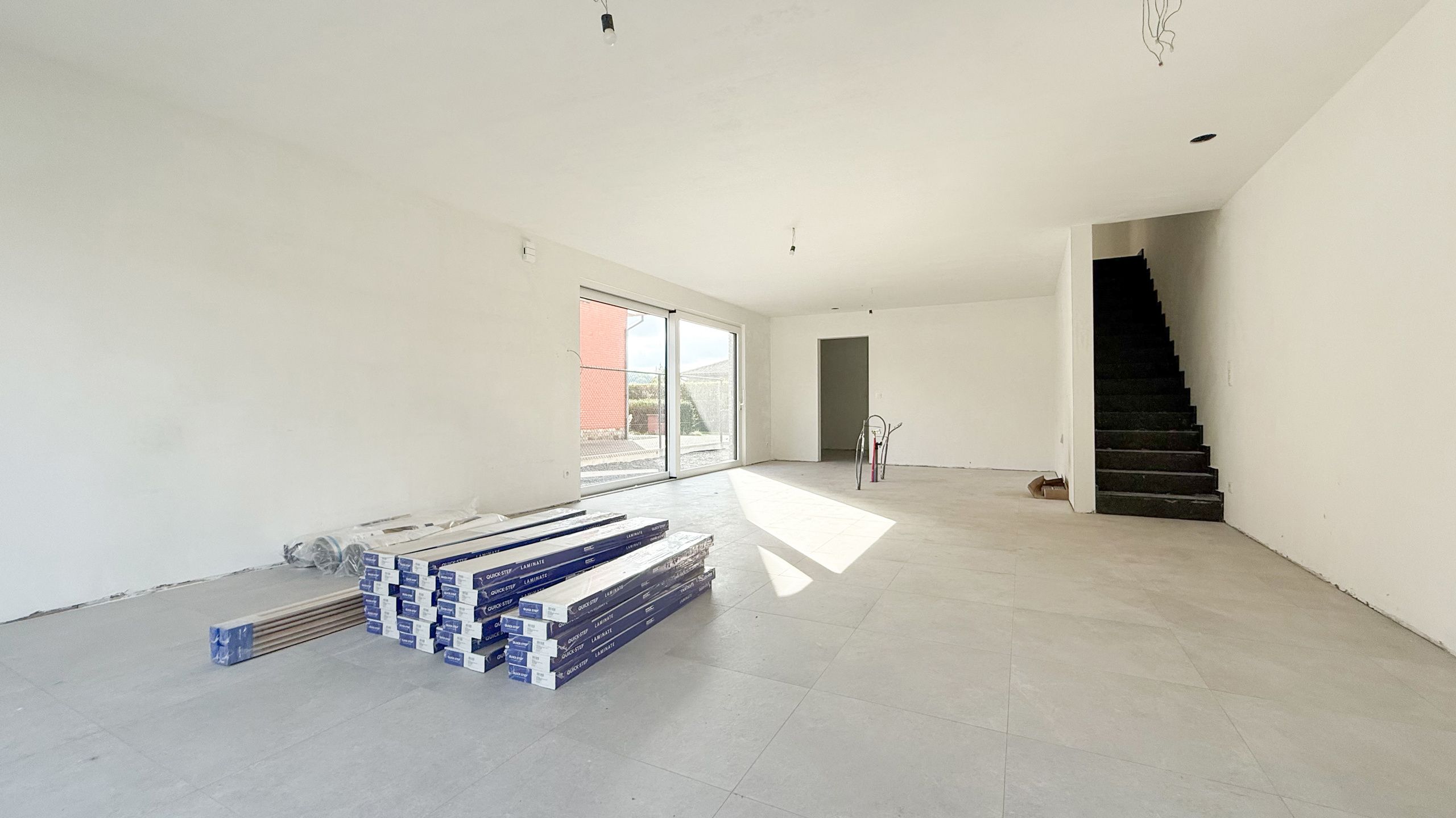Nieuwbouwwoning (casco+) met 3 slpkms, terras en ruime tuin! foto 8