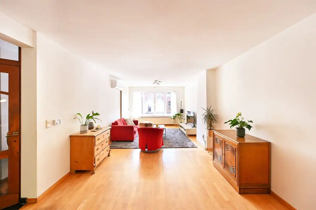 Ruime woning op zeer populaire locatie in Mortsel foto 3