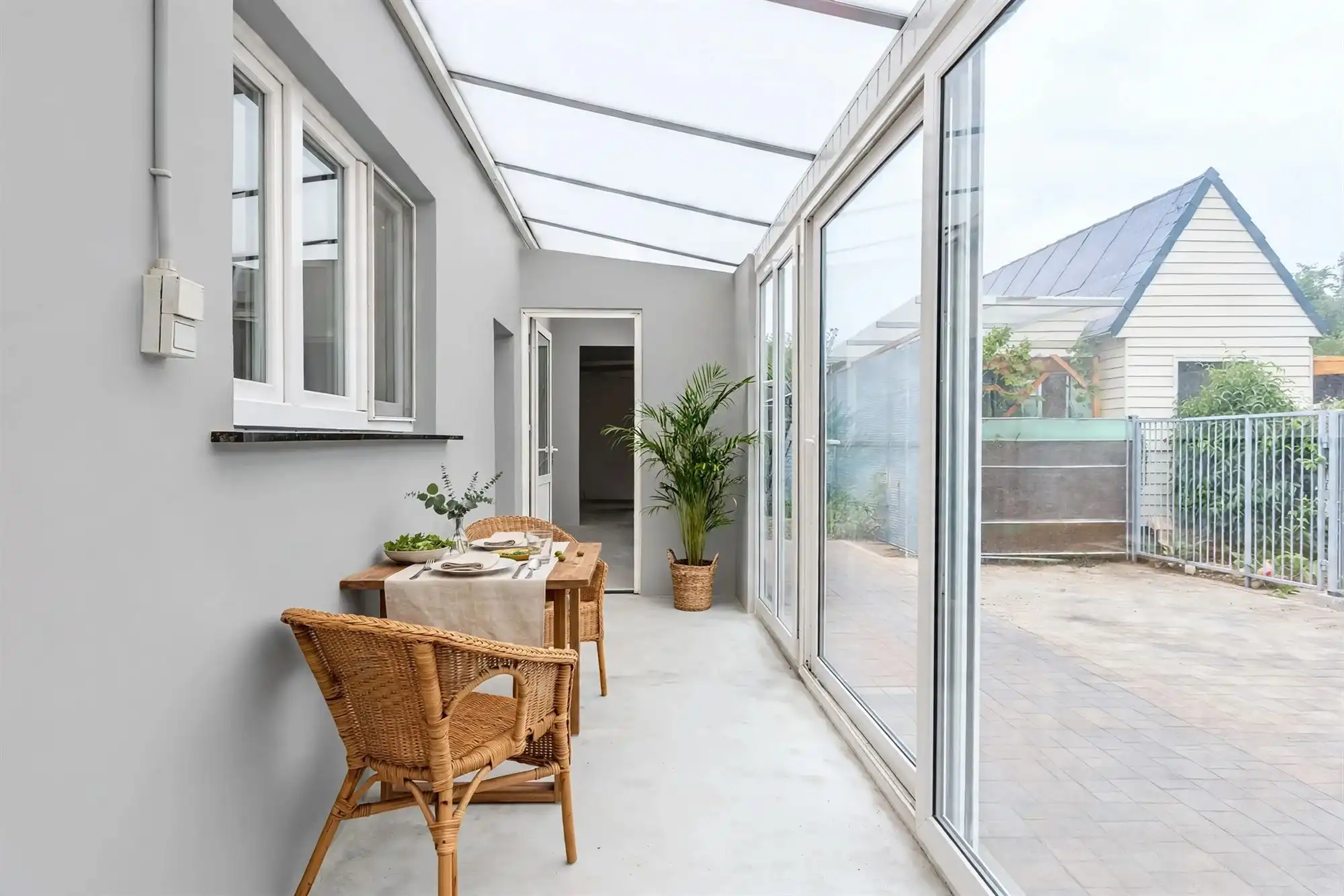 instapklare 3 gevelhuis op 945 m² met 6 slpks en 4 garages foto 13