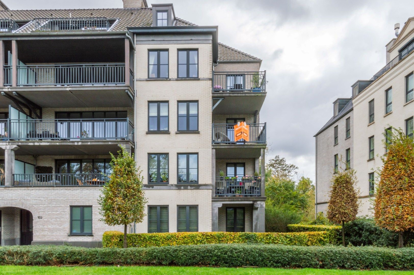 Een recent en mooi afgewerkt appartement te Halle! foto 2