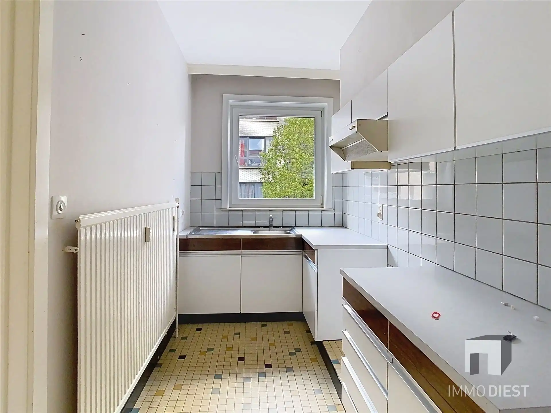 Degelijk appartement centrum Diest - ruime slaapkamer foto 10