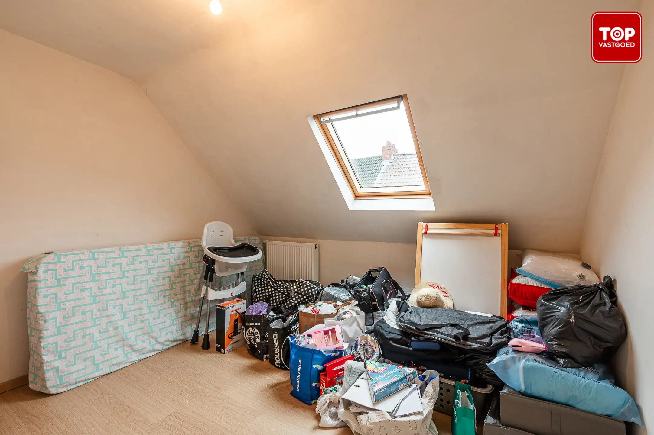 Instapklare stadswoning met 4 slaapkamers en ruime koer. foto 15