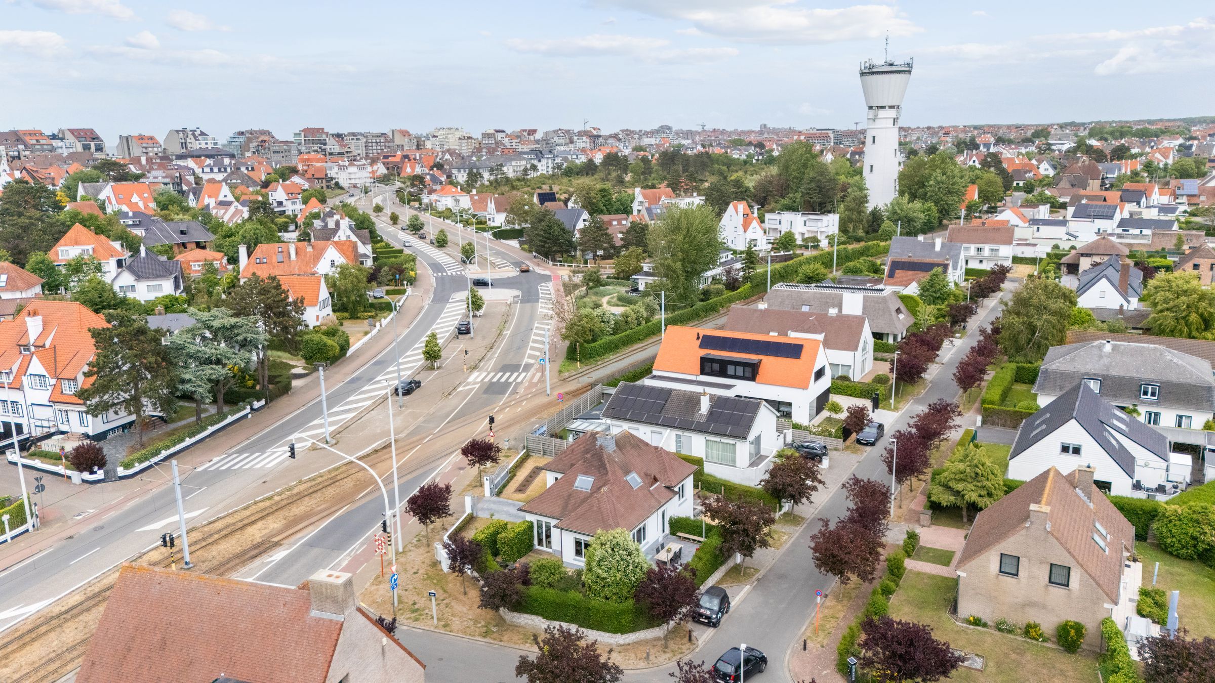 Stijlvol gerenoveerde villa op topligging in Duinbergen foto 3