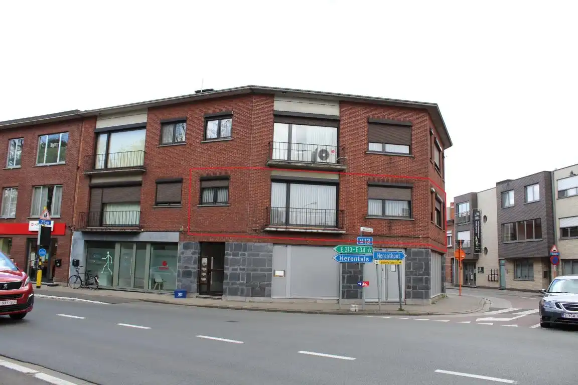 Appartement te huur foto 12
