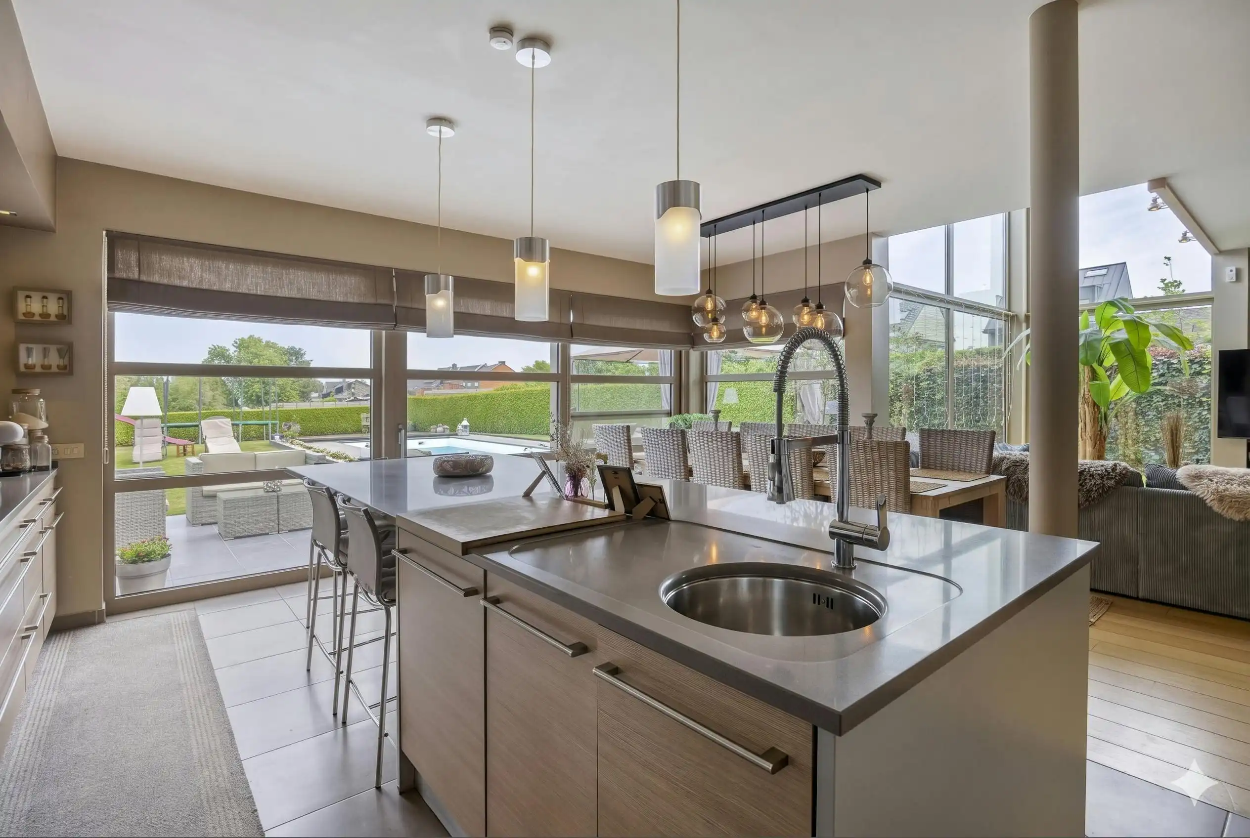 Villa met 4 slaapkamers en zwembad op ca 1150m² in Erpe-Mere foto 5
