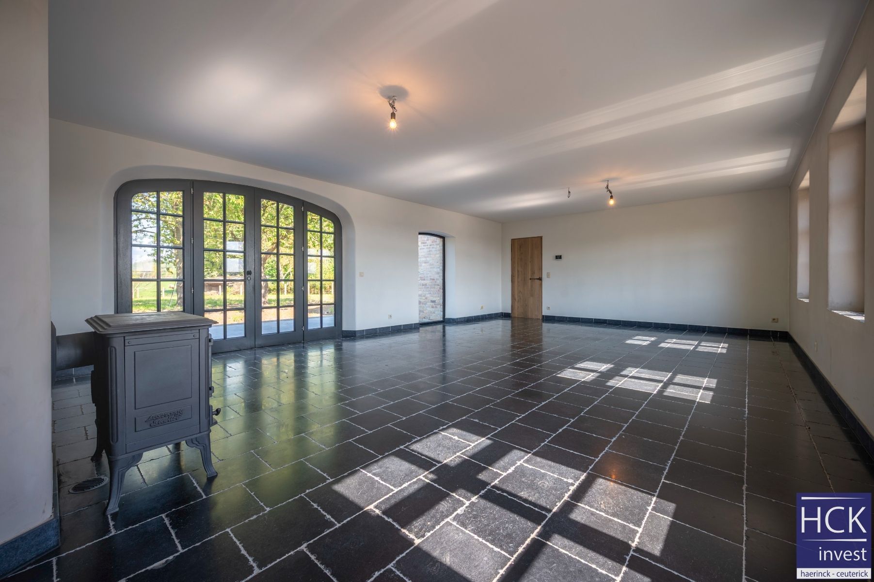 KRUISHOUTEM - Exclusieve landelijke woning met bijgebouwen, high-end afwerking!! foto 4