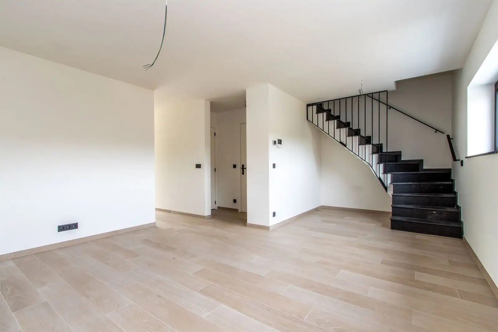 BEZOEKMOMENT  NU ZATERDAG  23/5 tsn 9u en 11u   -- 3-slaapkamer appartement van 141 m² met terras van 10 m² foto 7