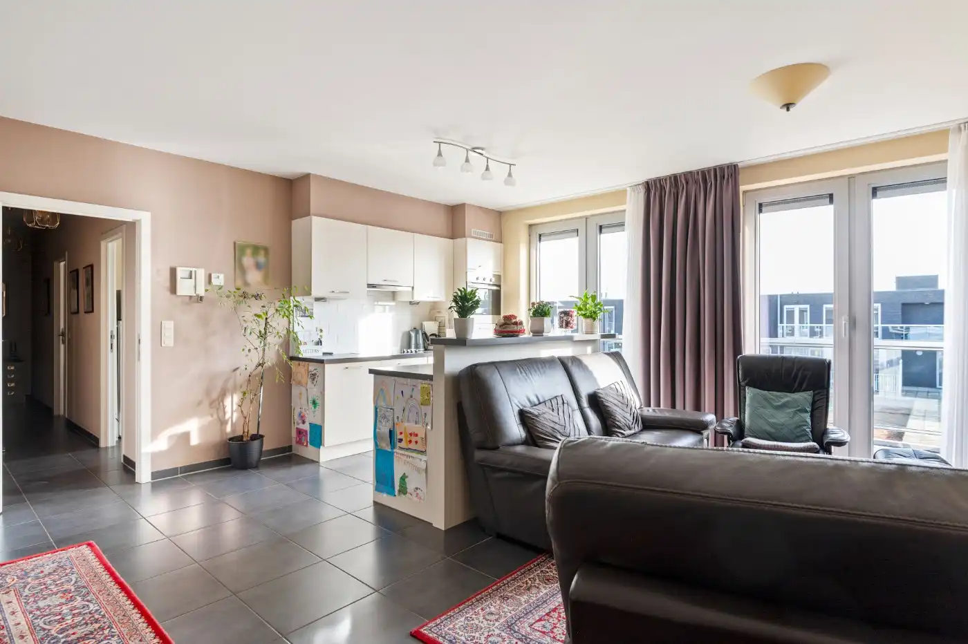 Recent, energiezuinig app. op 2e verd. met 2 slpk. en terras foto 3