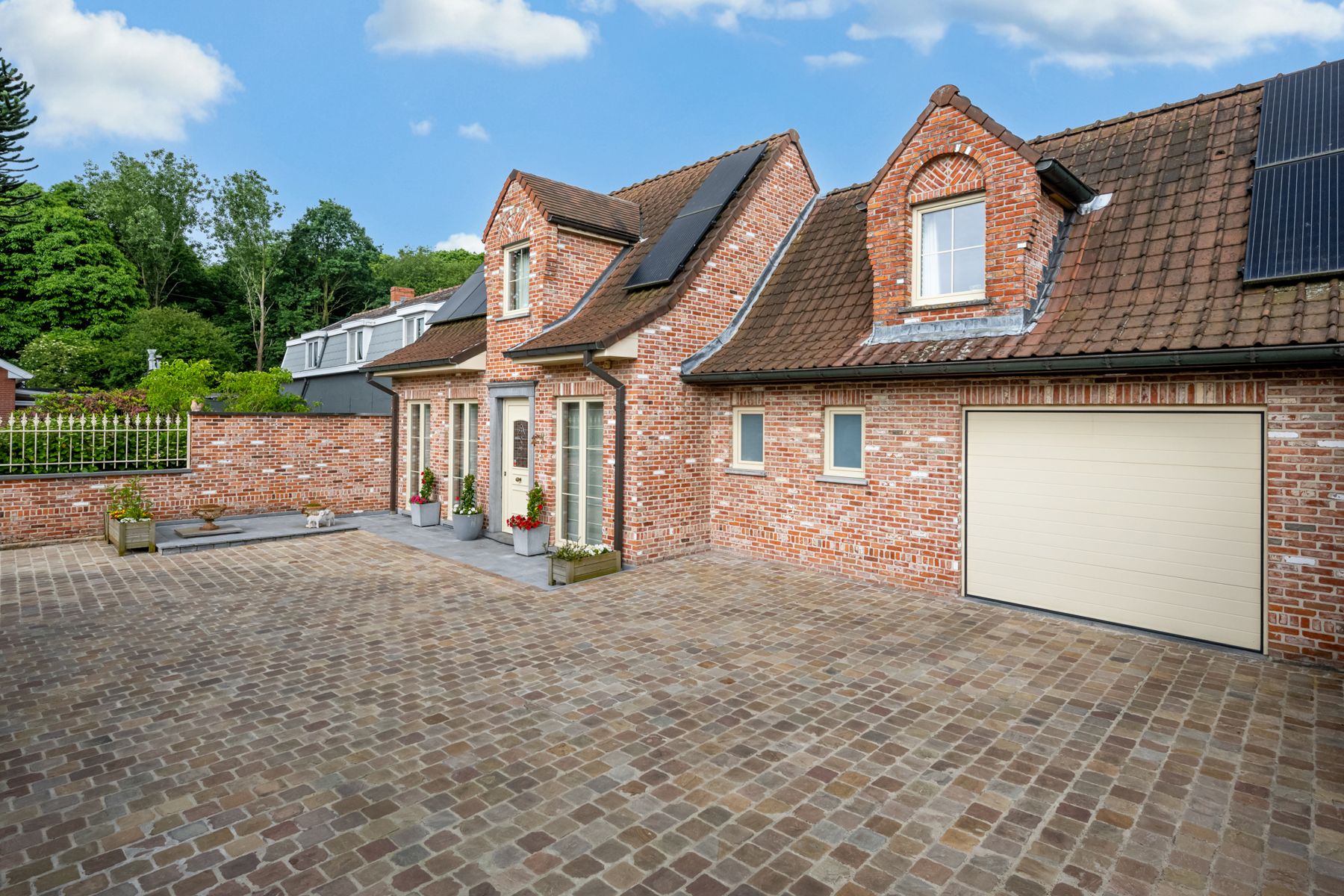 TE KOOP:Instapklare kwalitatieve woning met prachtige tuin! foto 30