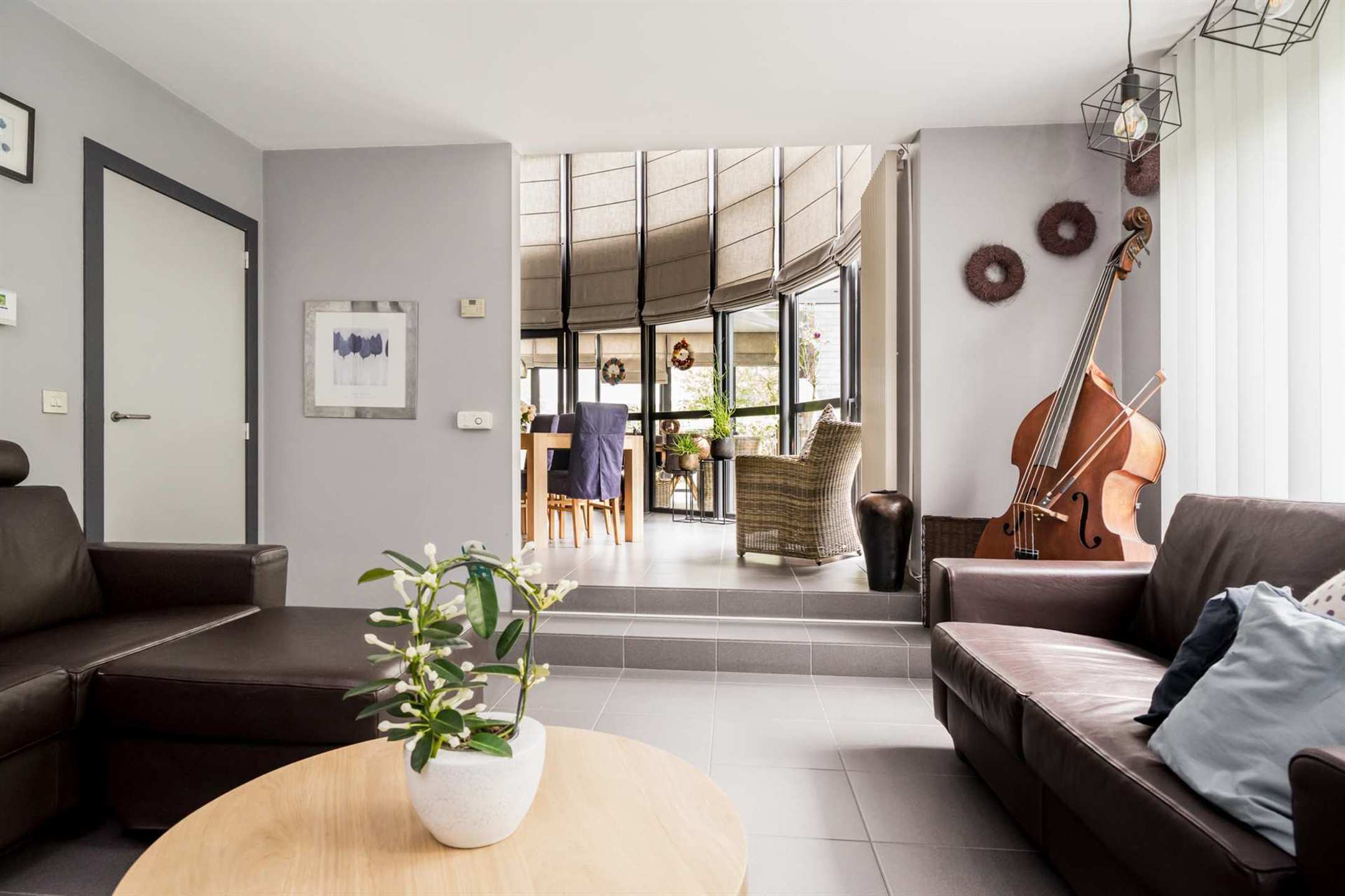 Prachtige ruime villa in groene oase foto 2