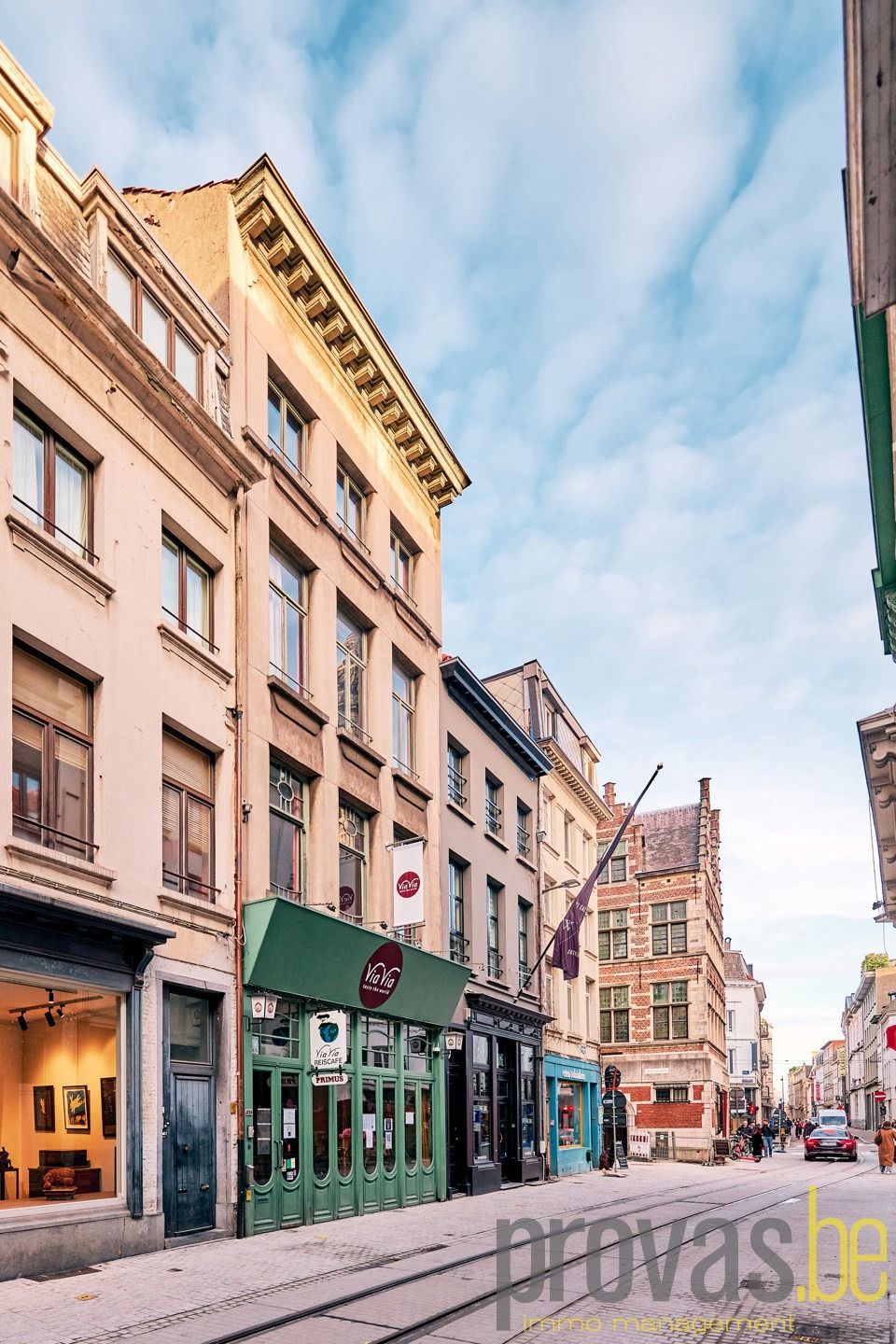 CENTRAAL GELEGEN HANDELSHUIS CA 485 M² VLAKBIJ GROTE MARKT foto 18