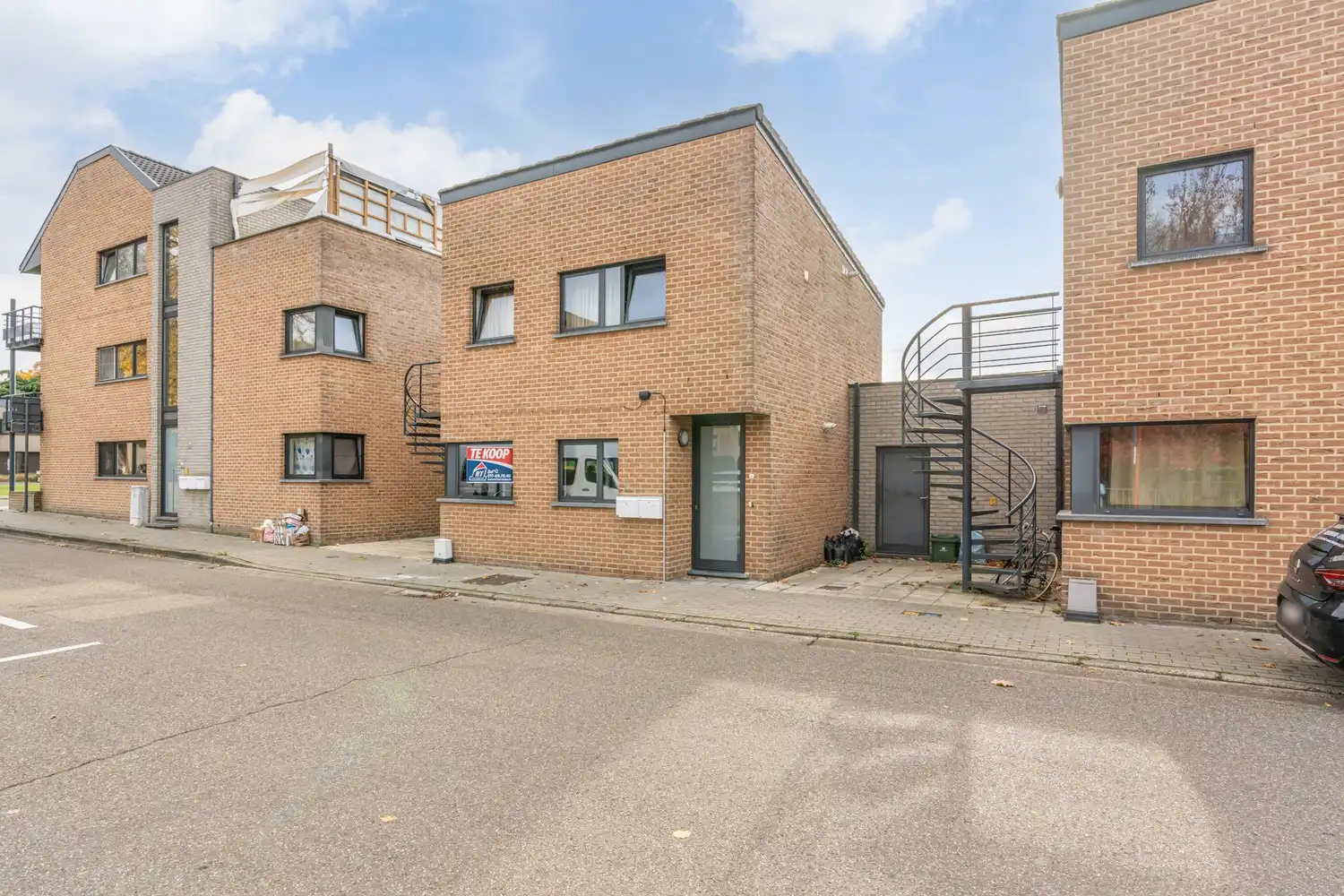 Gunstig gelegen opbrengsteigendom bestaande uit 2 studio's foto {{pictureIndex}}