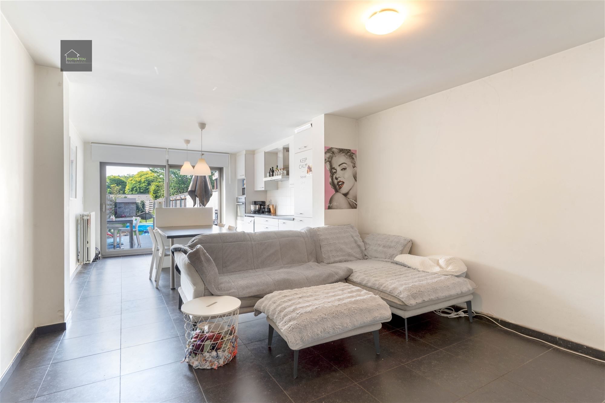 Instapklare woning met 3 slaapkamers te koop! foto 2
